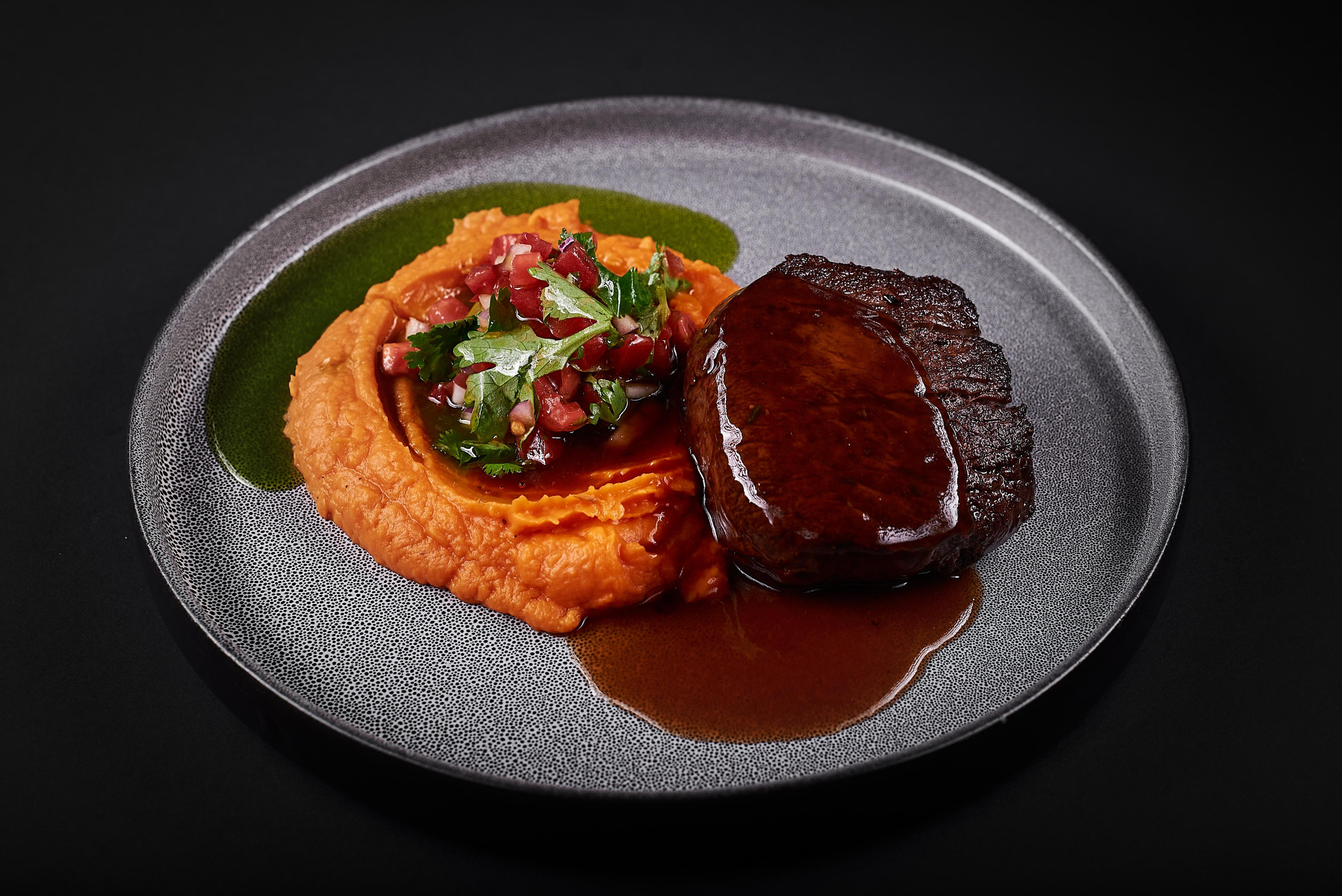 1. Снимаю всё, кроме похорон