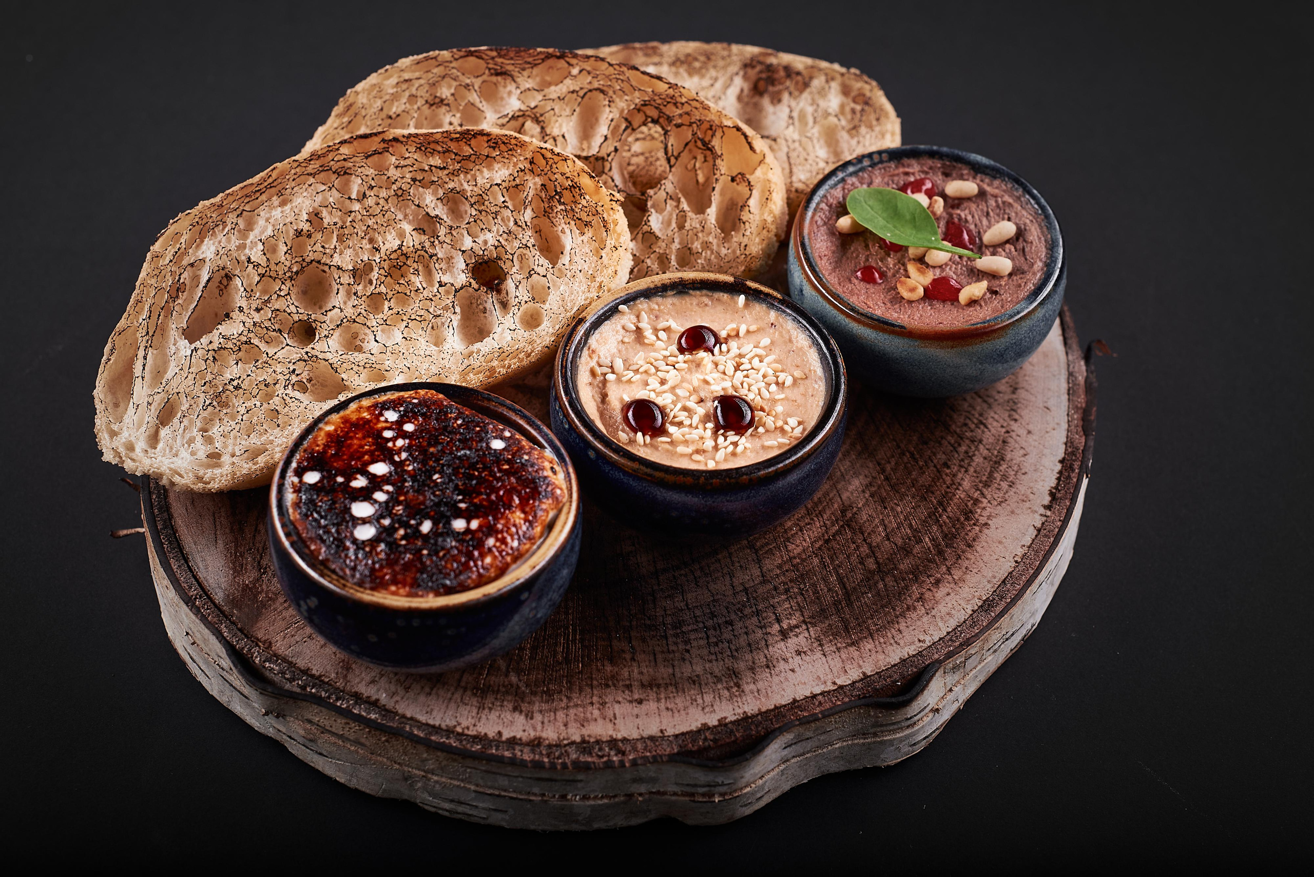 1. Снимаю всё, кроме похорон