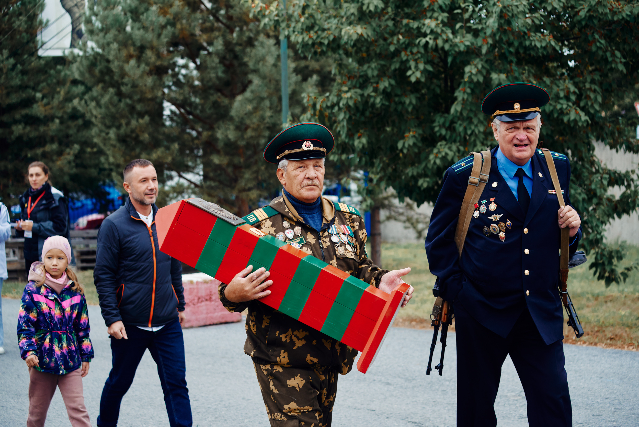 Аванпост. Снимаю всё, кроме похорон