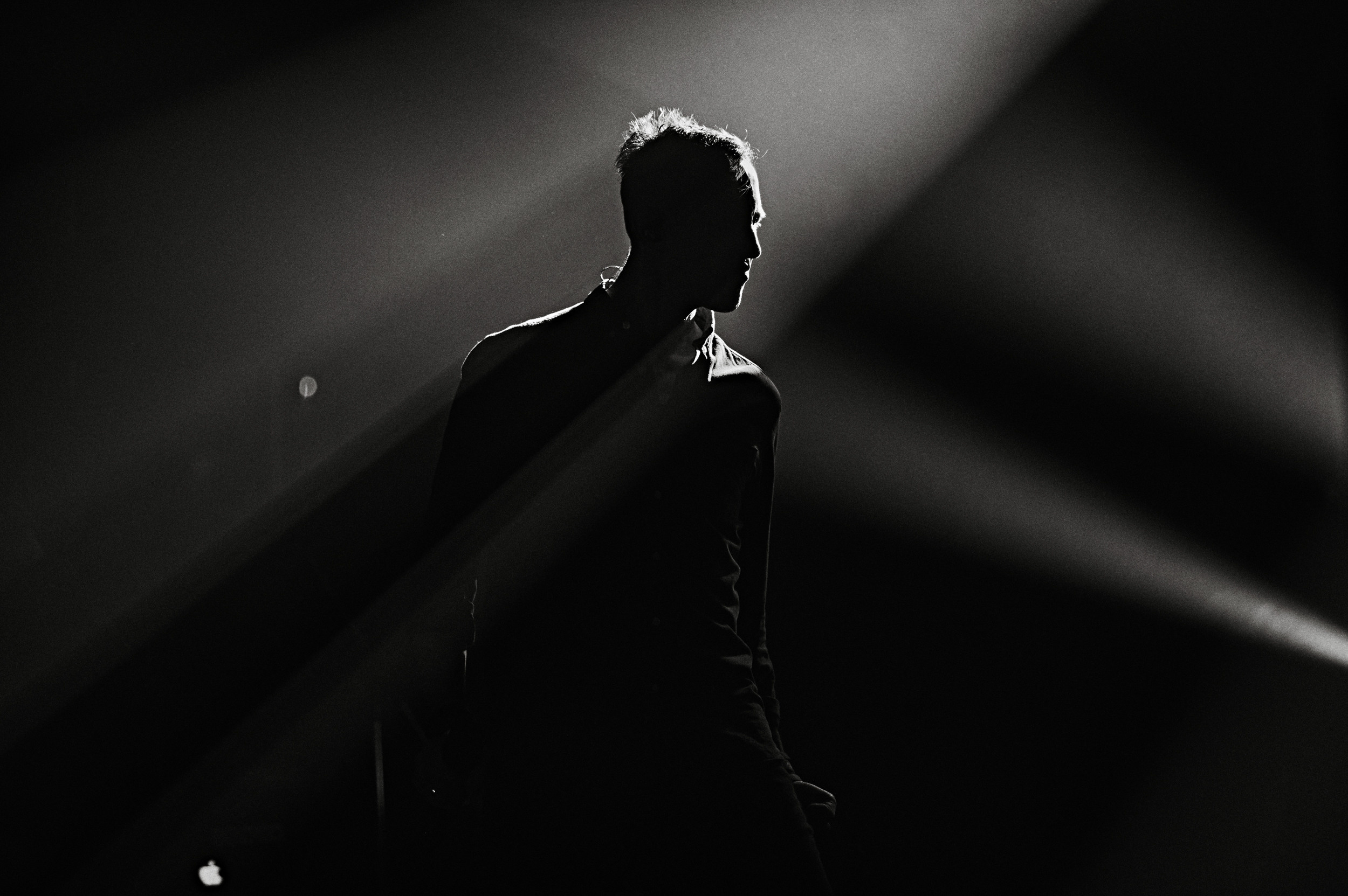 Lumen. Снимаю всё, кроме похорон