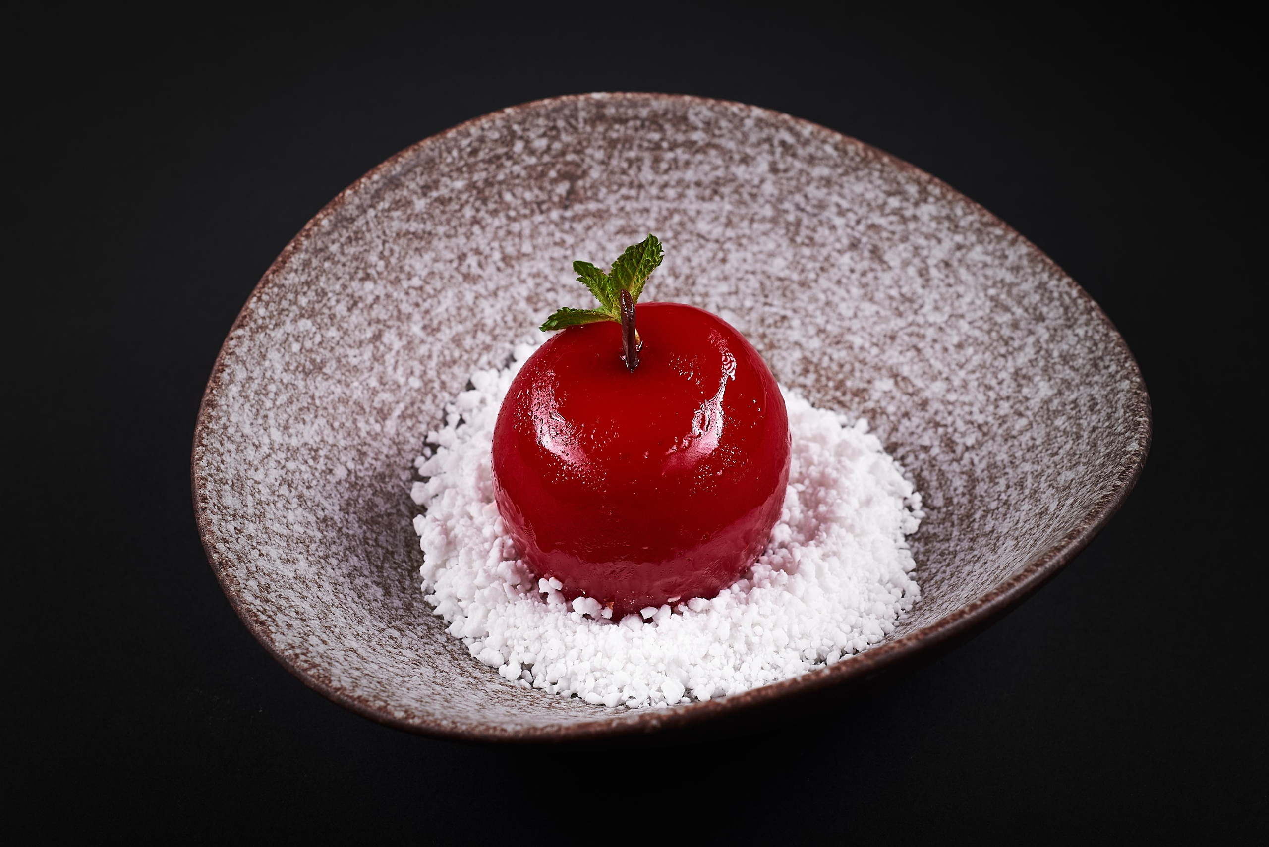 1. Снимаю всё, кроме похорон