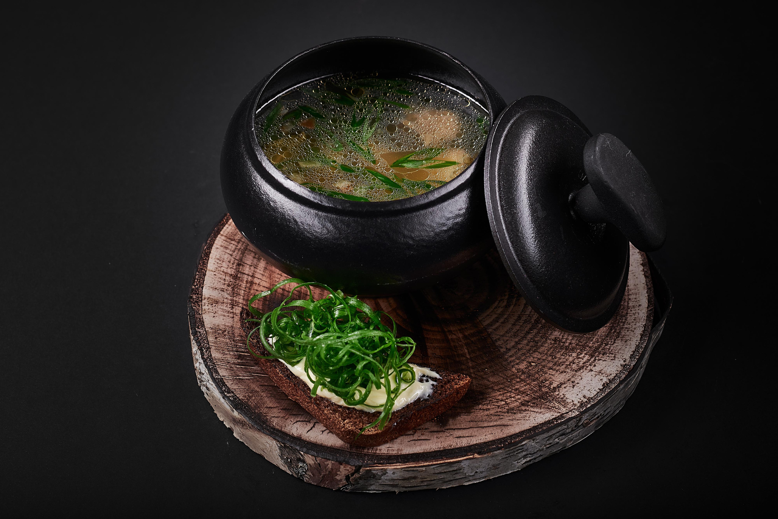 1. Снимаю всё, кроме похорон