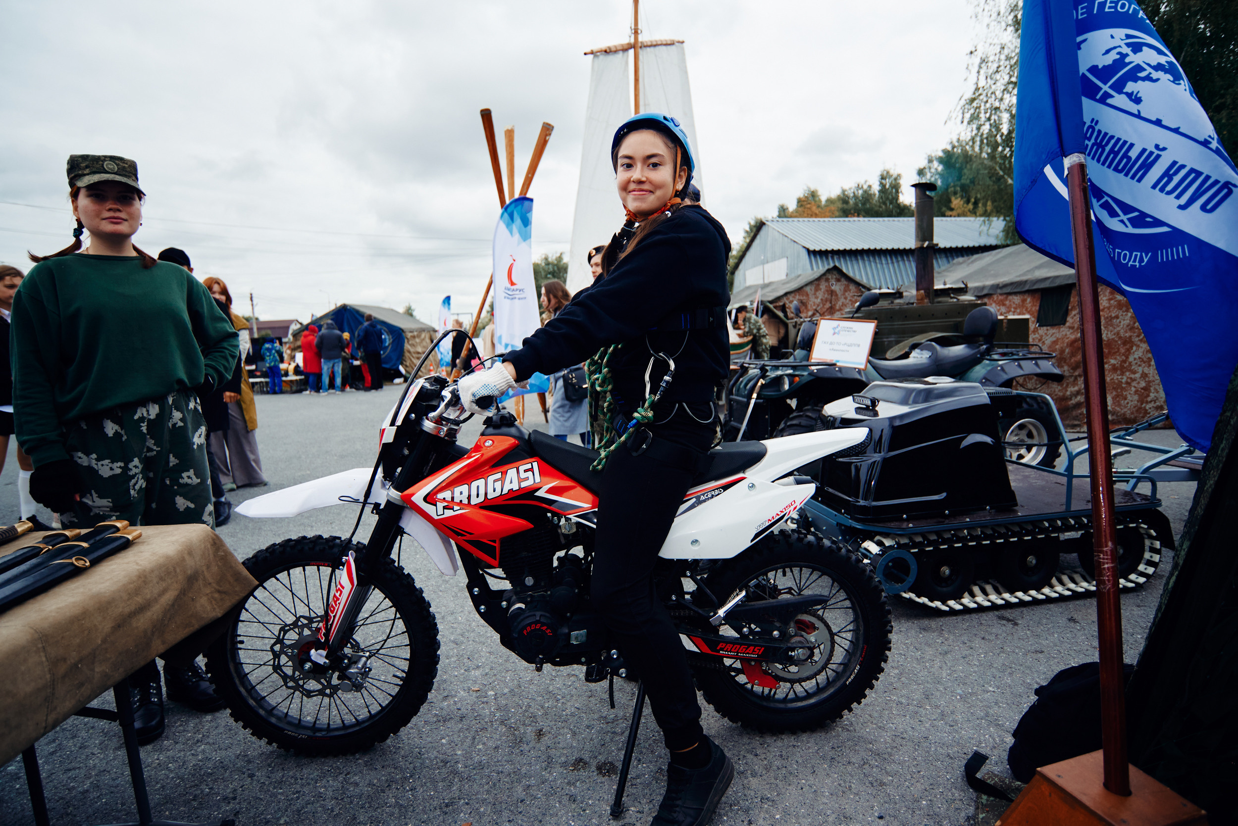 Аванпост. Снимаю всё, кроме похорон