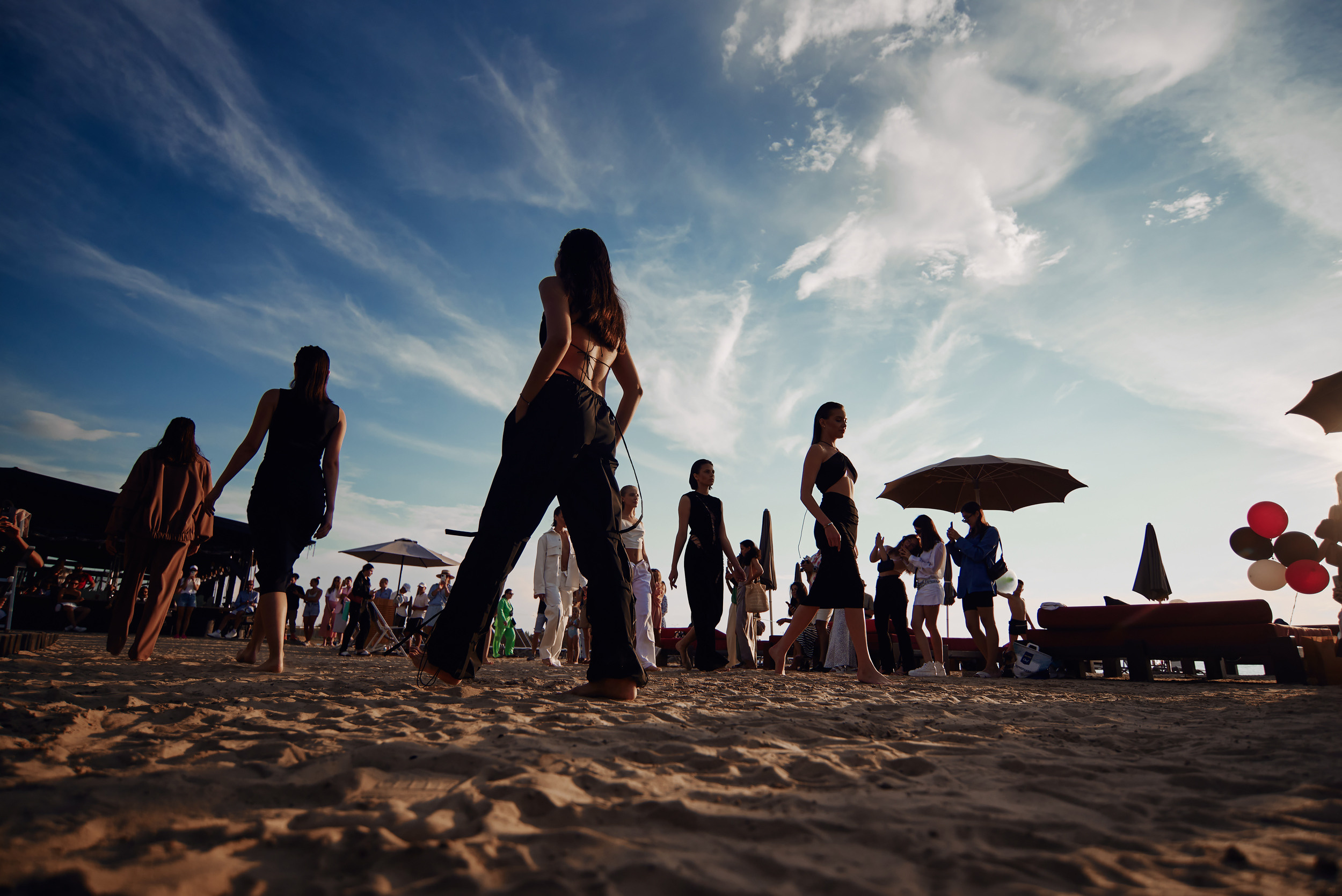 Липовое Демонстрация моделей одежды. Снимаю всё, кроме похорон