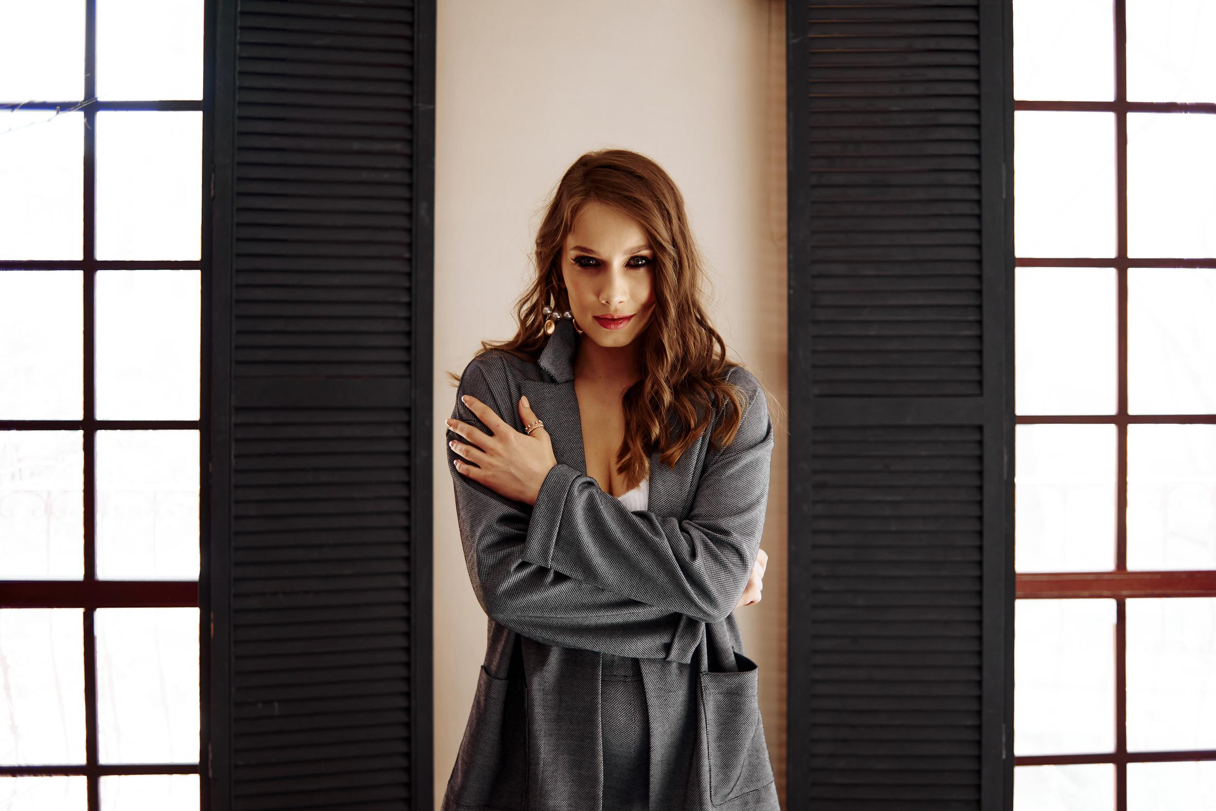 Мария. Снимаю всё, кроме похорон