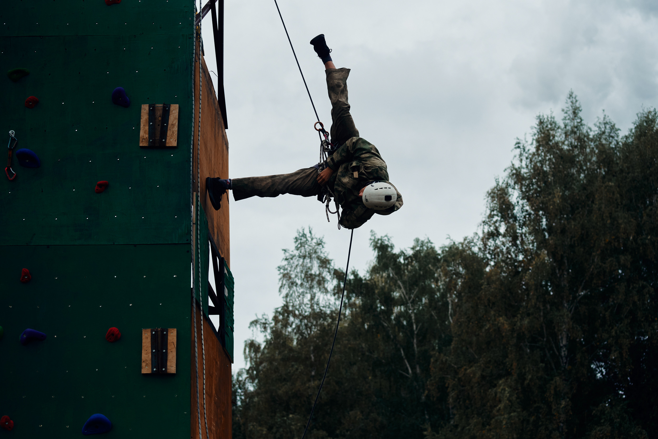 Аванпост. Снимаю всё, кроме похорон