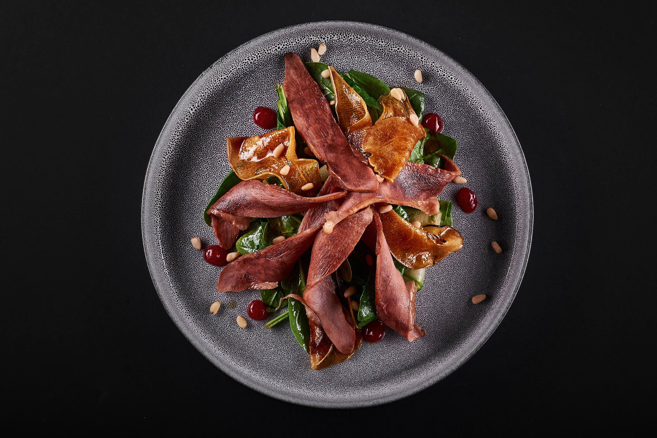 1. Снимаю всё, кроме похорон