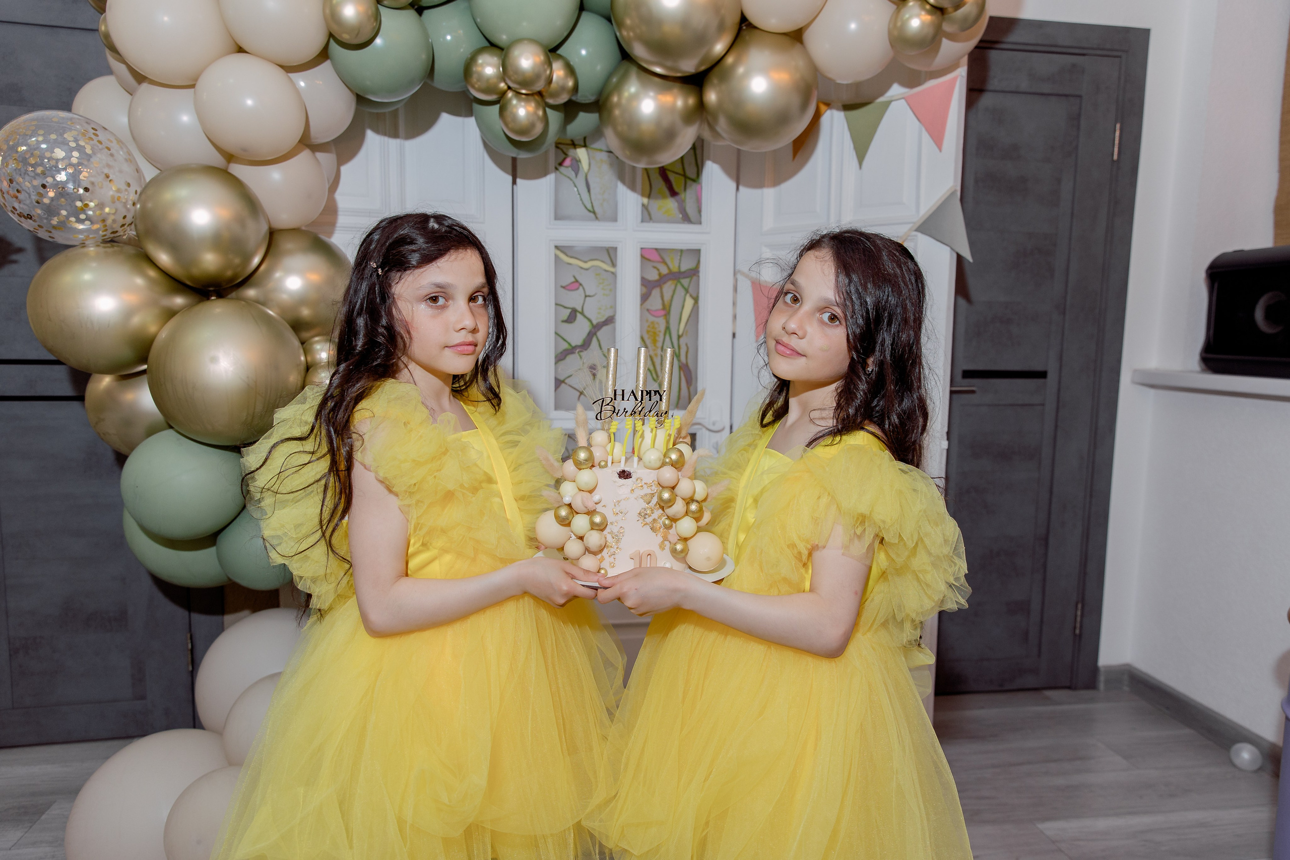 День рождения 10 лет Айдан & Фидан. Свадебный фотограф в Новосибирске Лидия Александровна