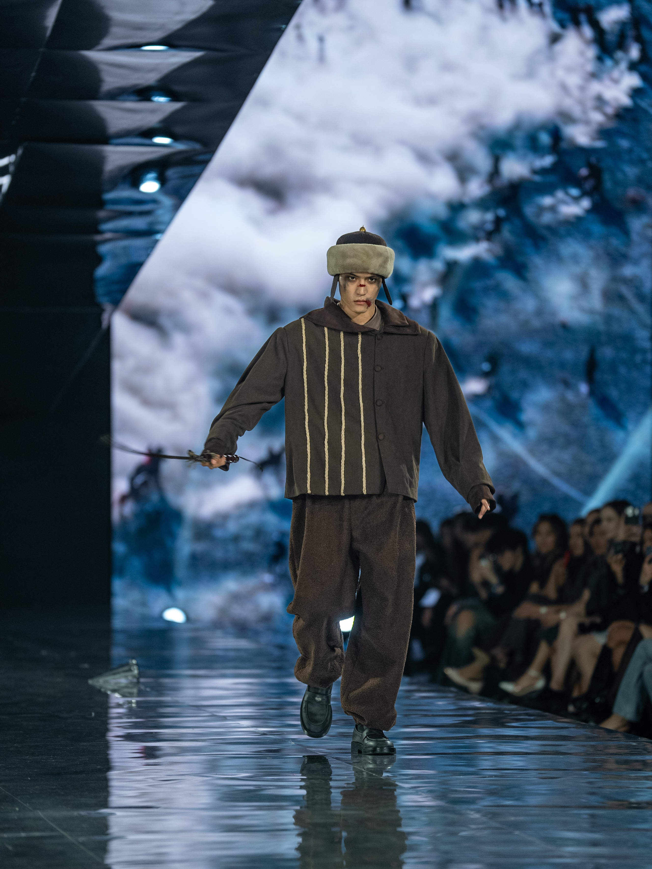 Visa Fashion Week Almaty Pre-Fall 2026 GAZHAIYIP. Сайт Алматинского НЮ АРТ, будуар и фэшн фотографа Дениса Карпенко