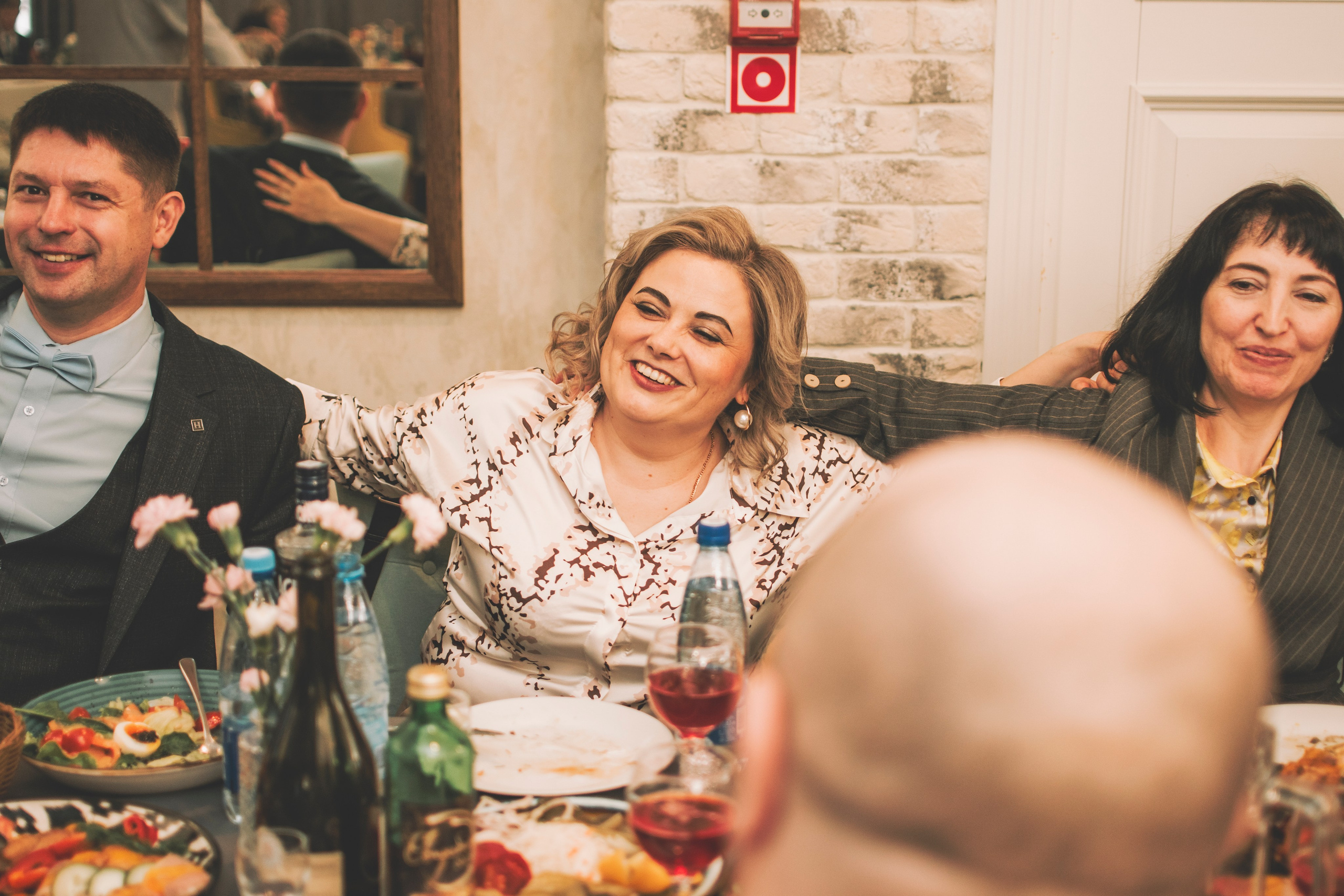 26.04.2025 (Фотосессия, роспись в Онии + фото с банкета). Семейный и свадебный фотограф Губкинский и Ставрополь