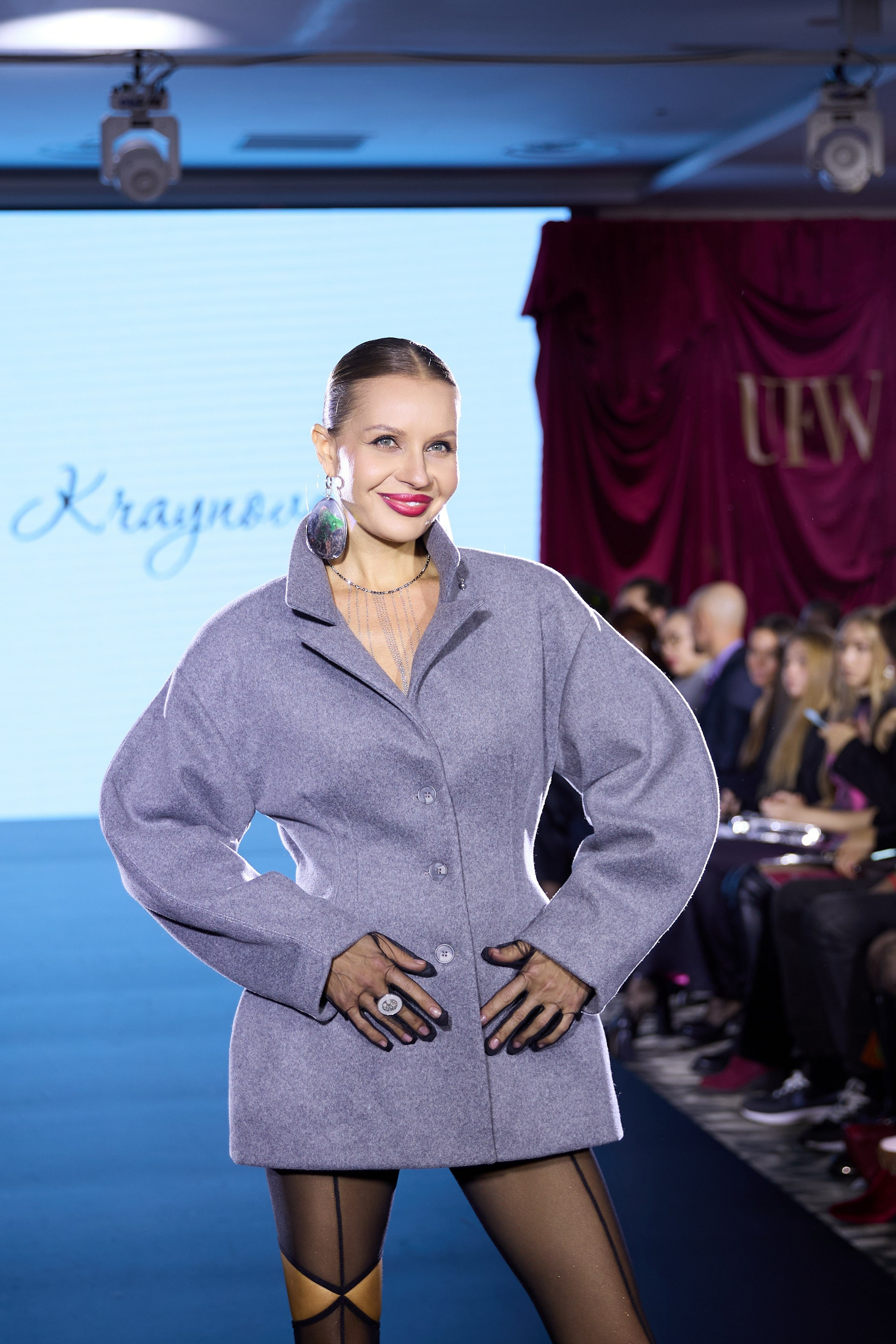 13 сезон недели моды в Ульяновске 8 — 9 ноября Тема: «Мода как спектакль». Свадебный и семейный фотограф в Ульяновске Орешина Елена