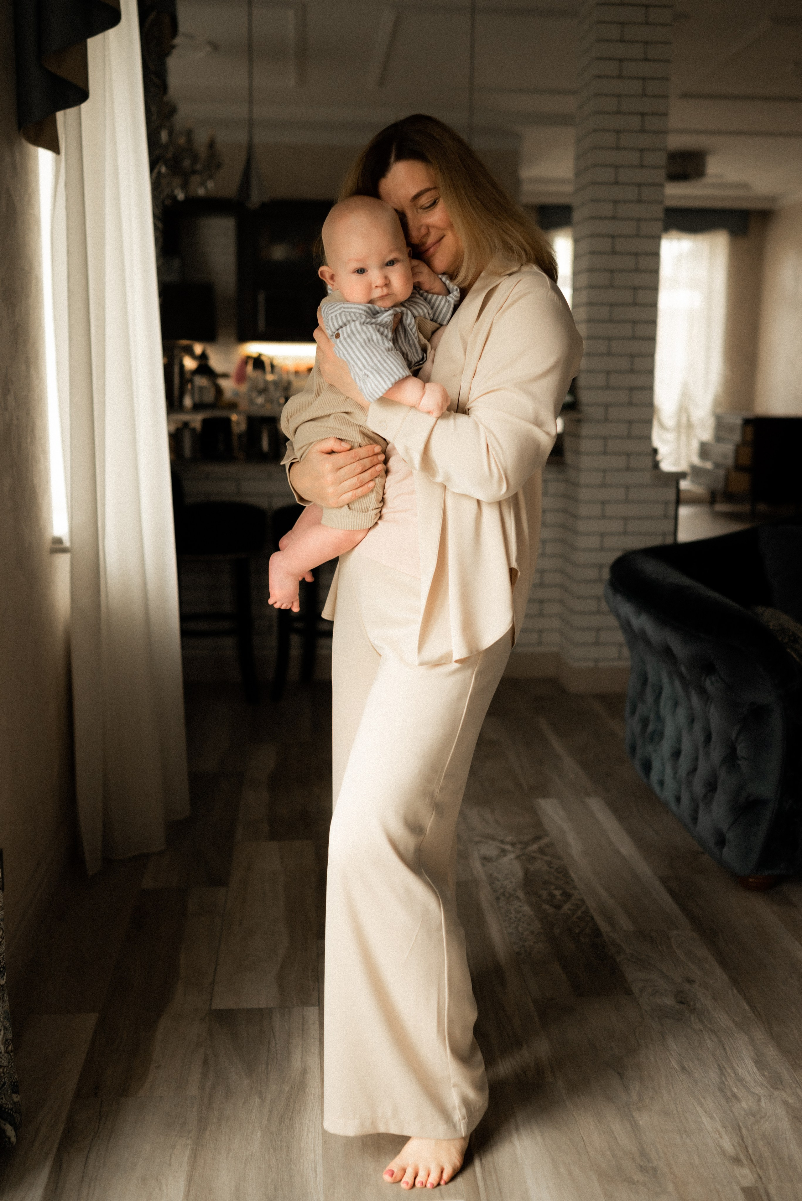 Загородная фотосессия 6 месяцев малышу. Фотограф Ксения Огородова портфолио