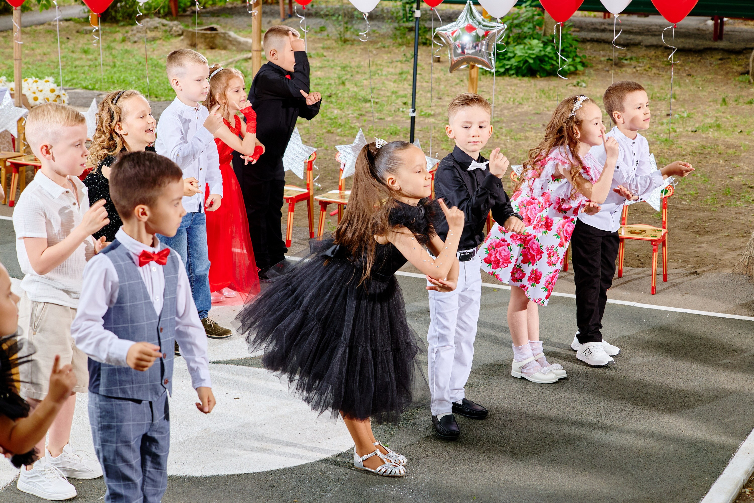 Выпускной 45 сад. Фотограф Выпускные альбомы Таганрог Сергей Коробченко