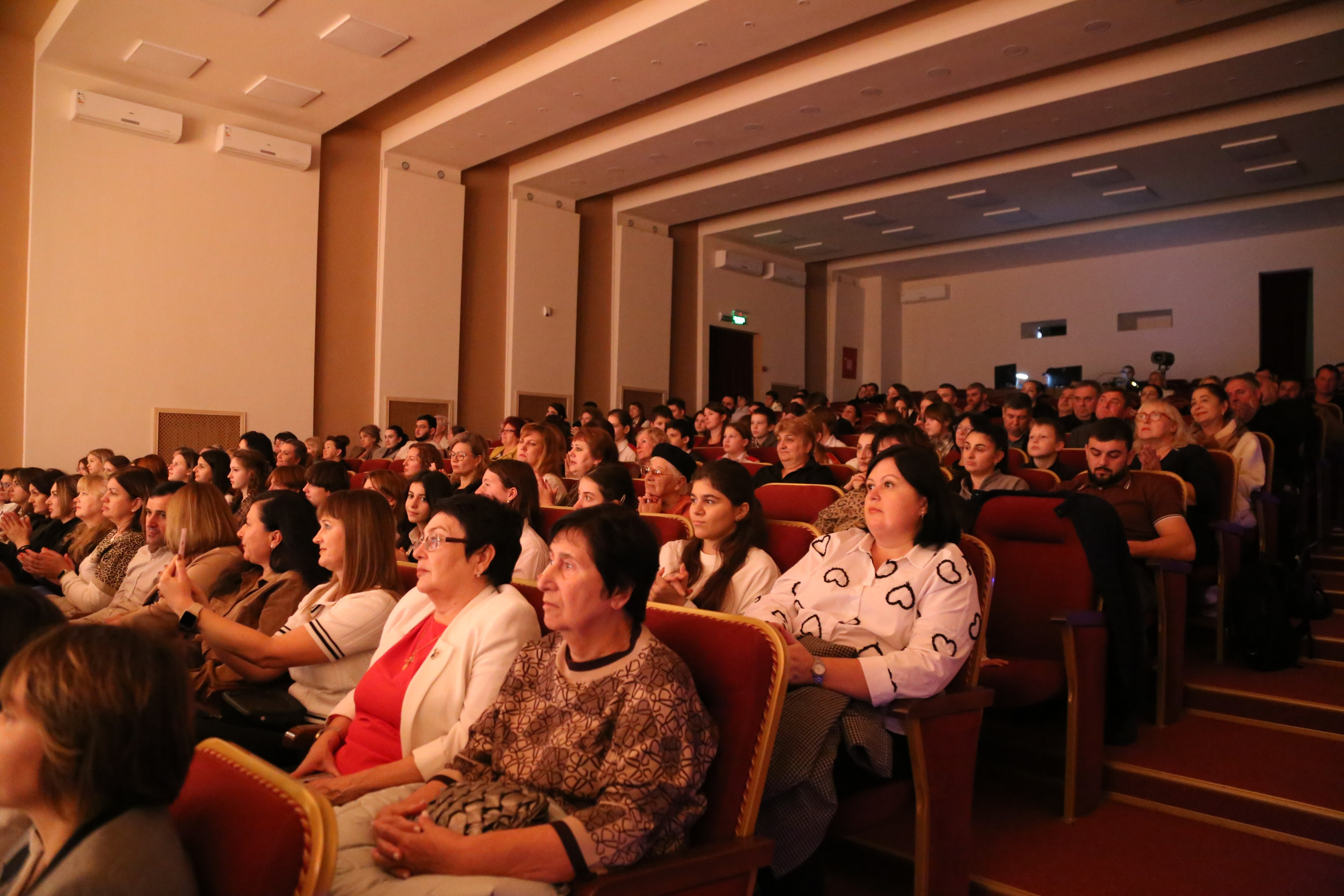 День Волонтёра. Жизнь курорта Кабардинка в фотографиях
