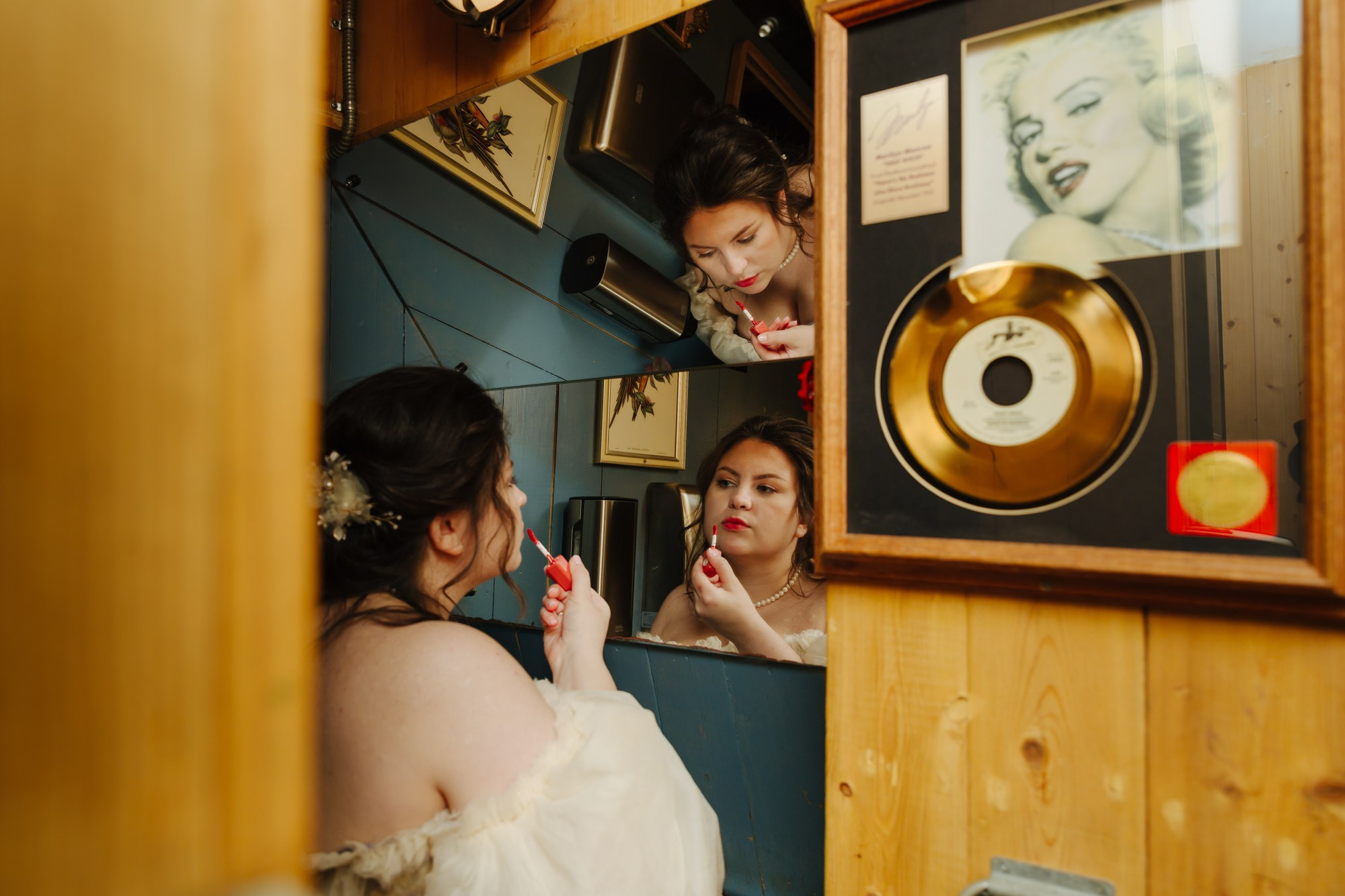 Свадебный фотограф Ден Дорфф, со мной весело. Фотограф крещение венчание в Петербурге! Помогает подобрать храм и посоветовал душевного батюшку в СПб