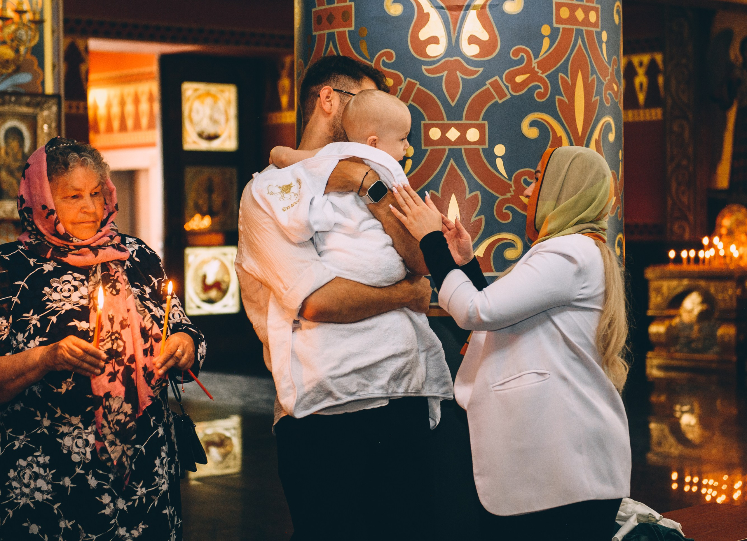 Крещение в храме Нерукотворного Образа Христа Спасителя. Свадебный и семейный фотограф София Невская