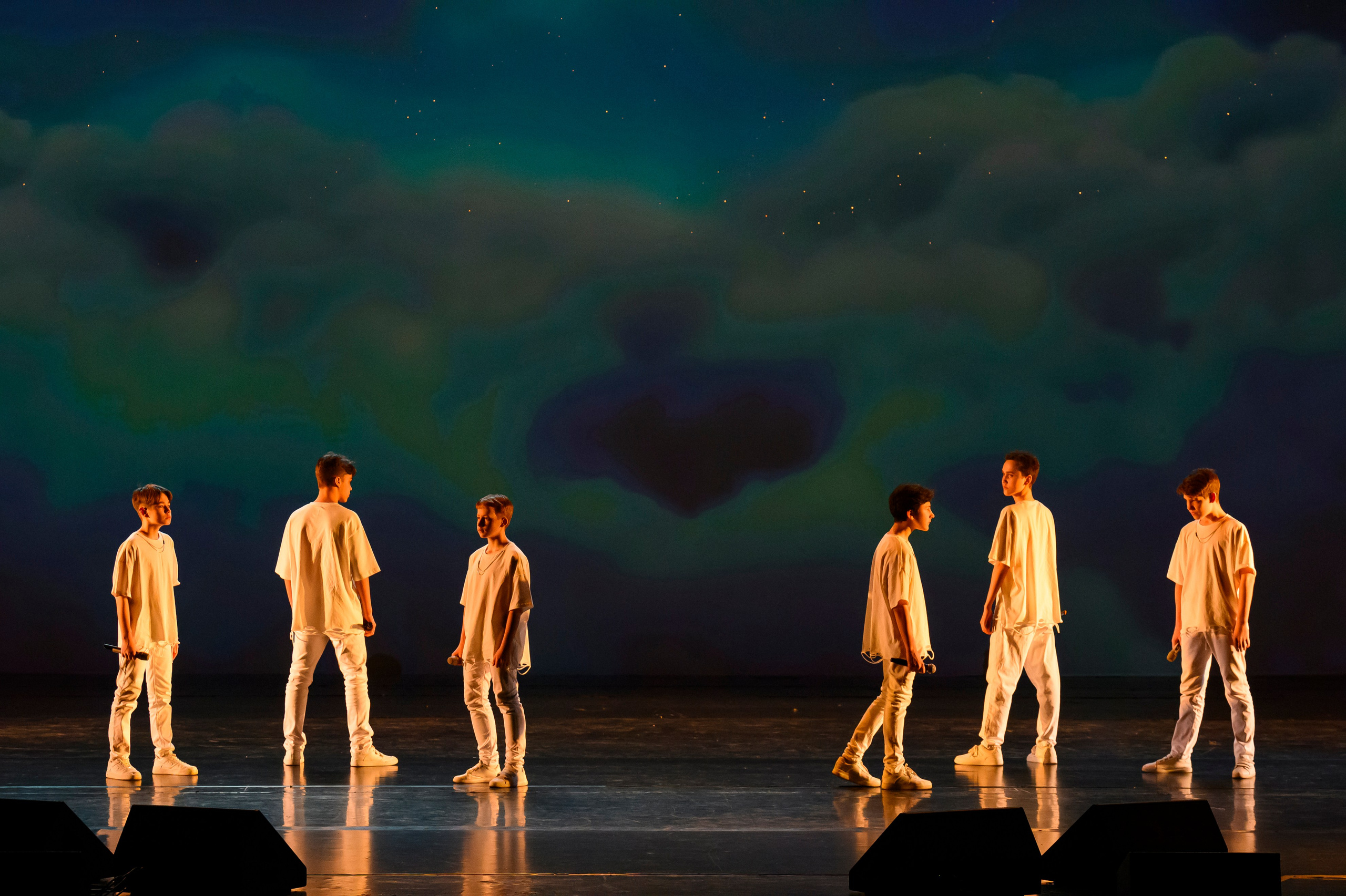 23 апреля, часть 1, БКЗ Октябрьский, г. Санкт-Петербург. Золотое яблочко