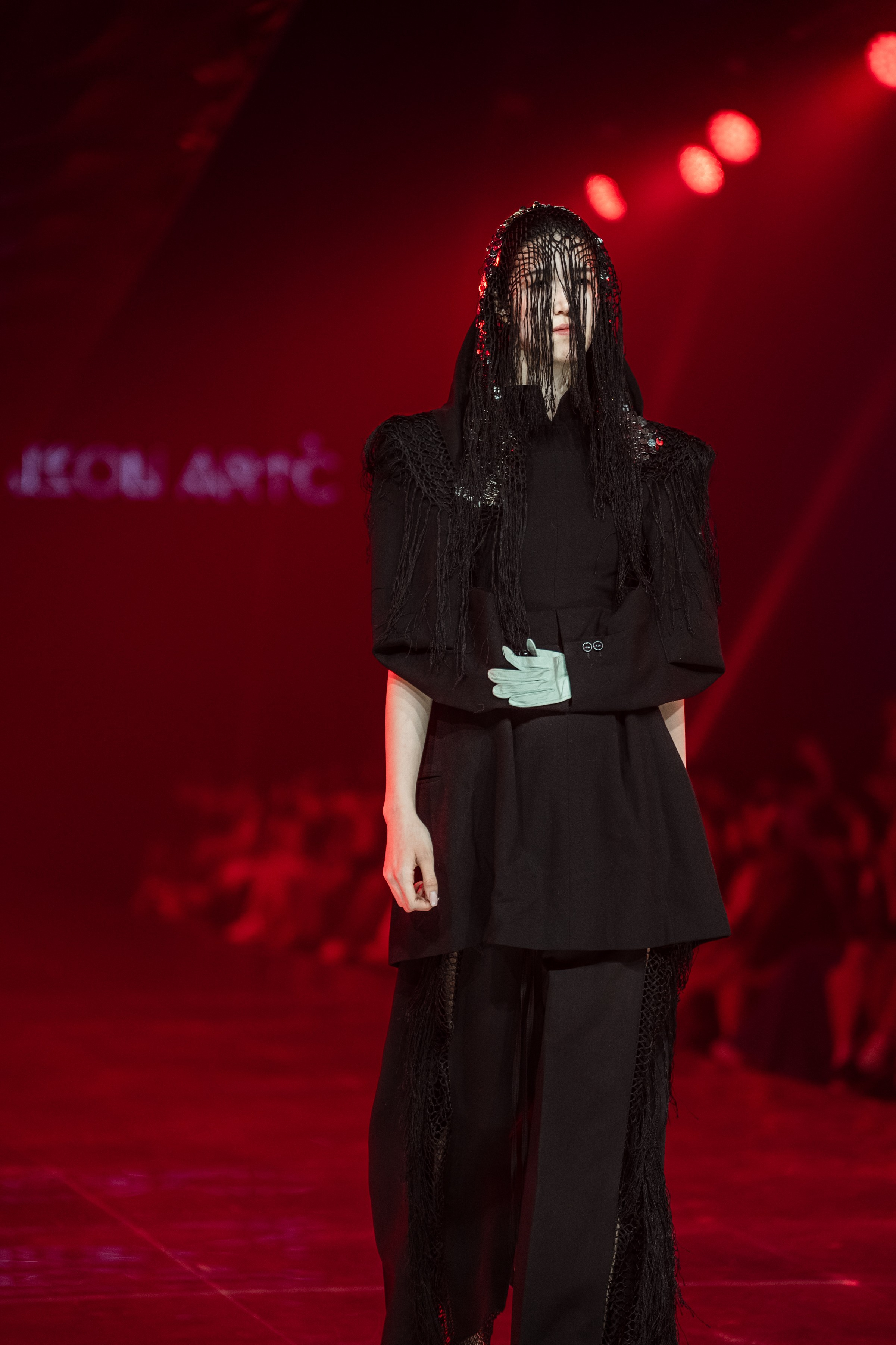 Visa Fashion week Maison Artc. Сайт Алматинского НЮ АРТ, будуар и фэшн фотографа Дениса Карпенко