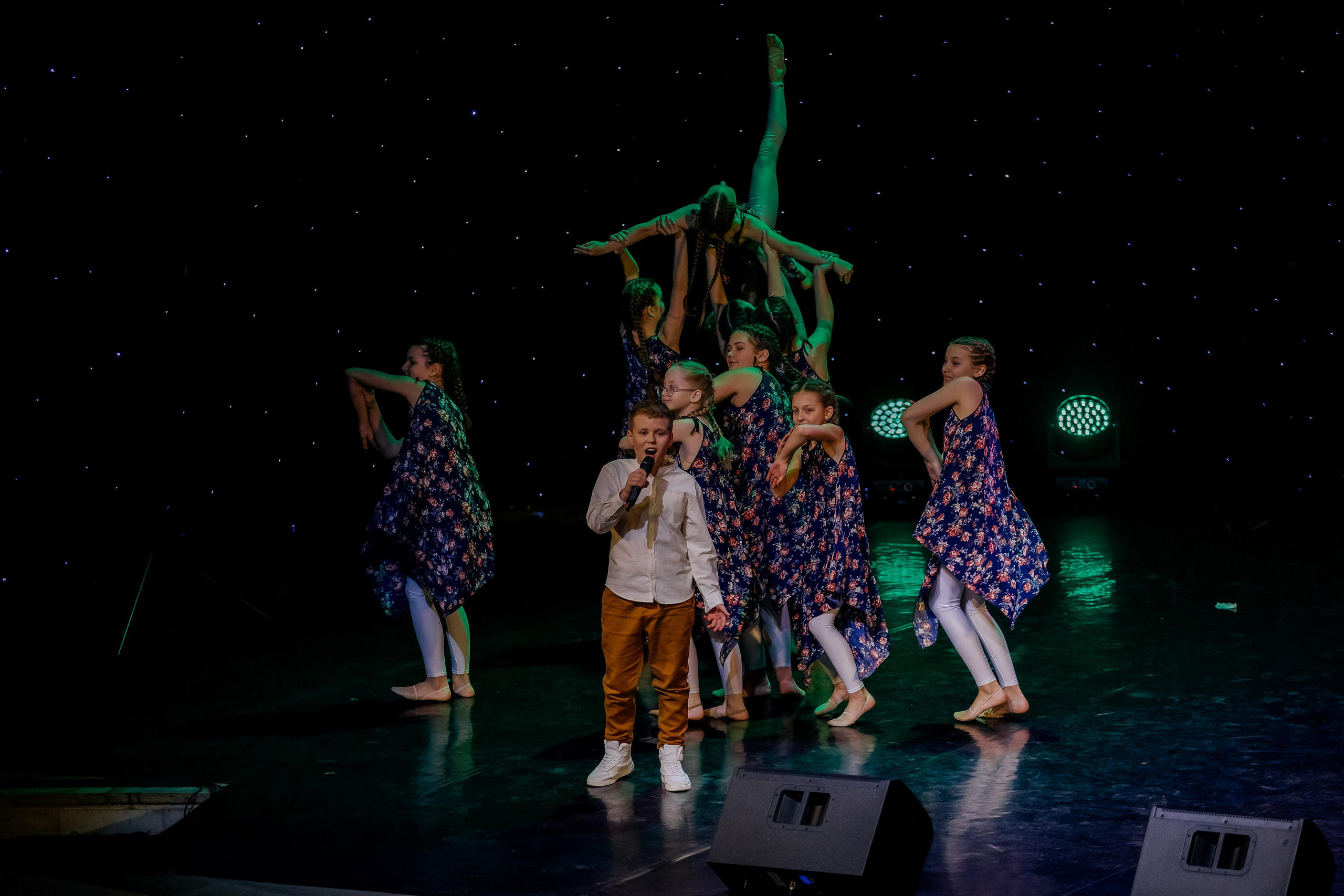 Концерт «Мы талантливы». Ирина Тихонова — фотограф для детей и коллективов в Москве