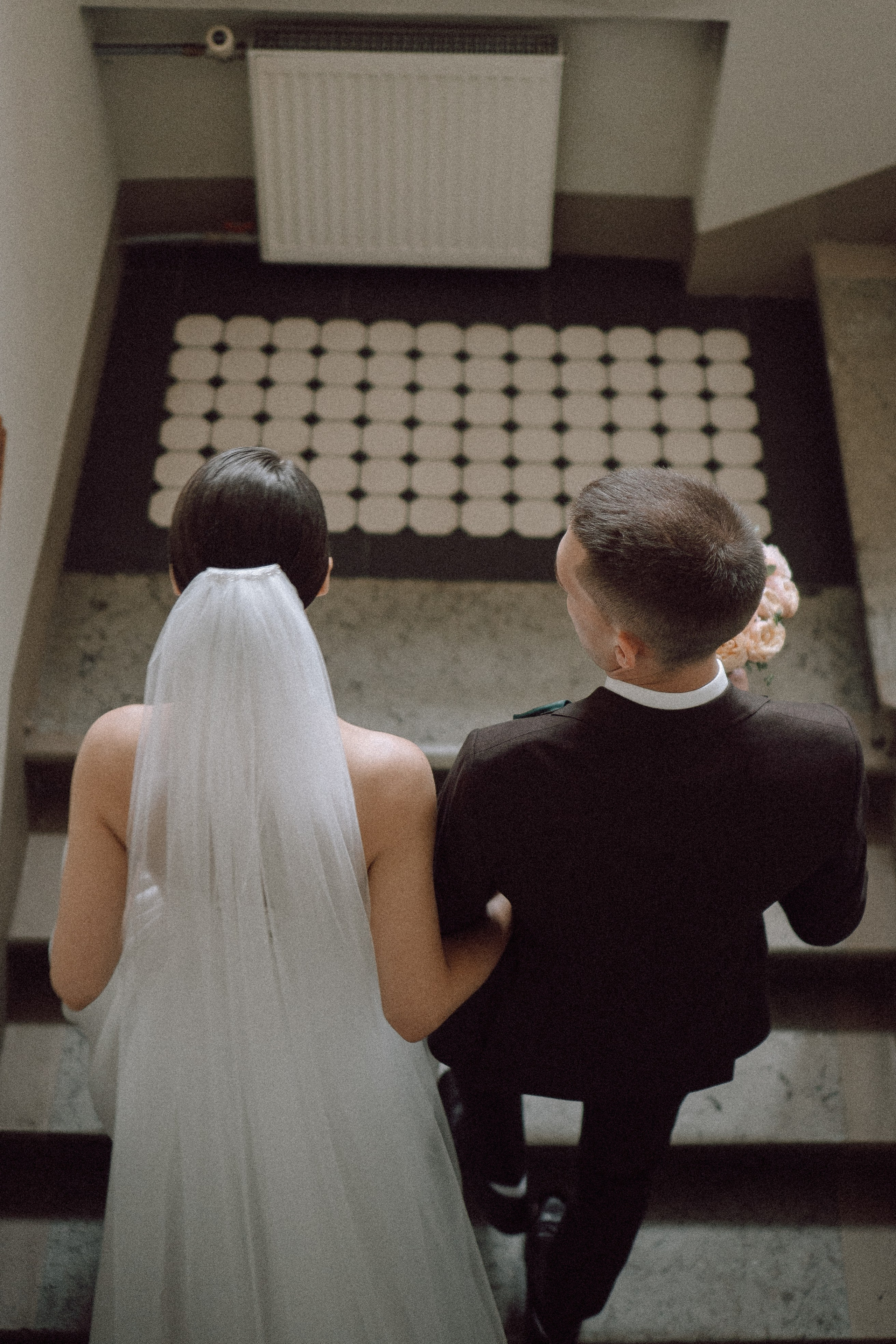 СВАДЕБНАЯ ПРОГУЛКА В САНТК-ПЕТЕРБУРГЕ (ИСАКИЕВСКИЙ СОБОР, ЗИМНЯЯ КАНАВКА, ЭРМИТАЖ И БОЛЬШАЯ МОРСКАЯ УЛИЦА). Профессиональный фотограф, Санкт-Петербург — Виктория Богомолова