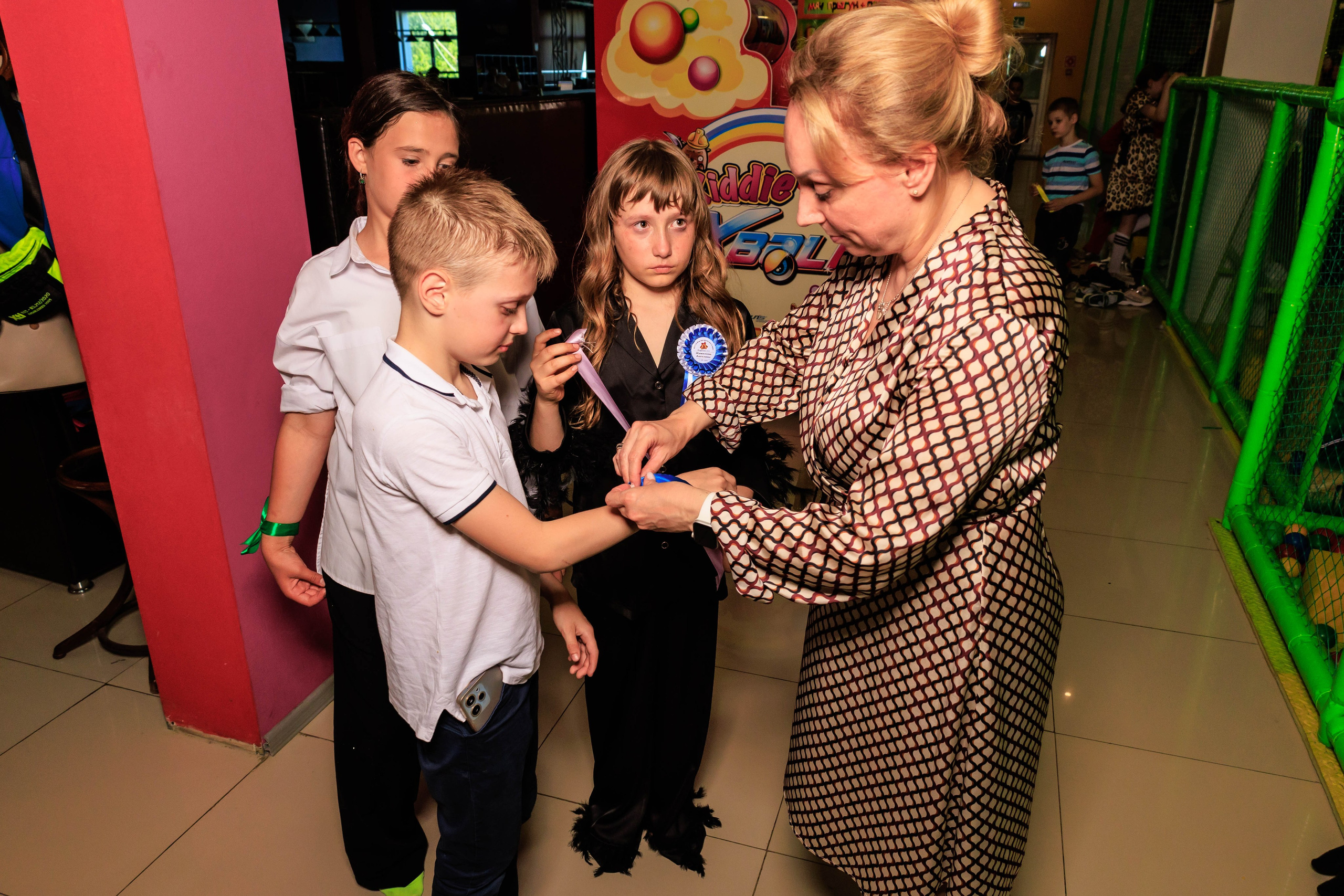 Выпускной 4 класс. Фотограф в Москве Дмитрий Емельянов