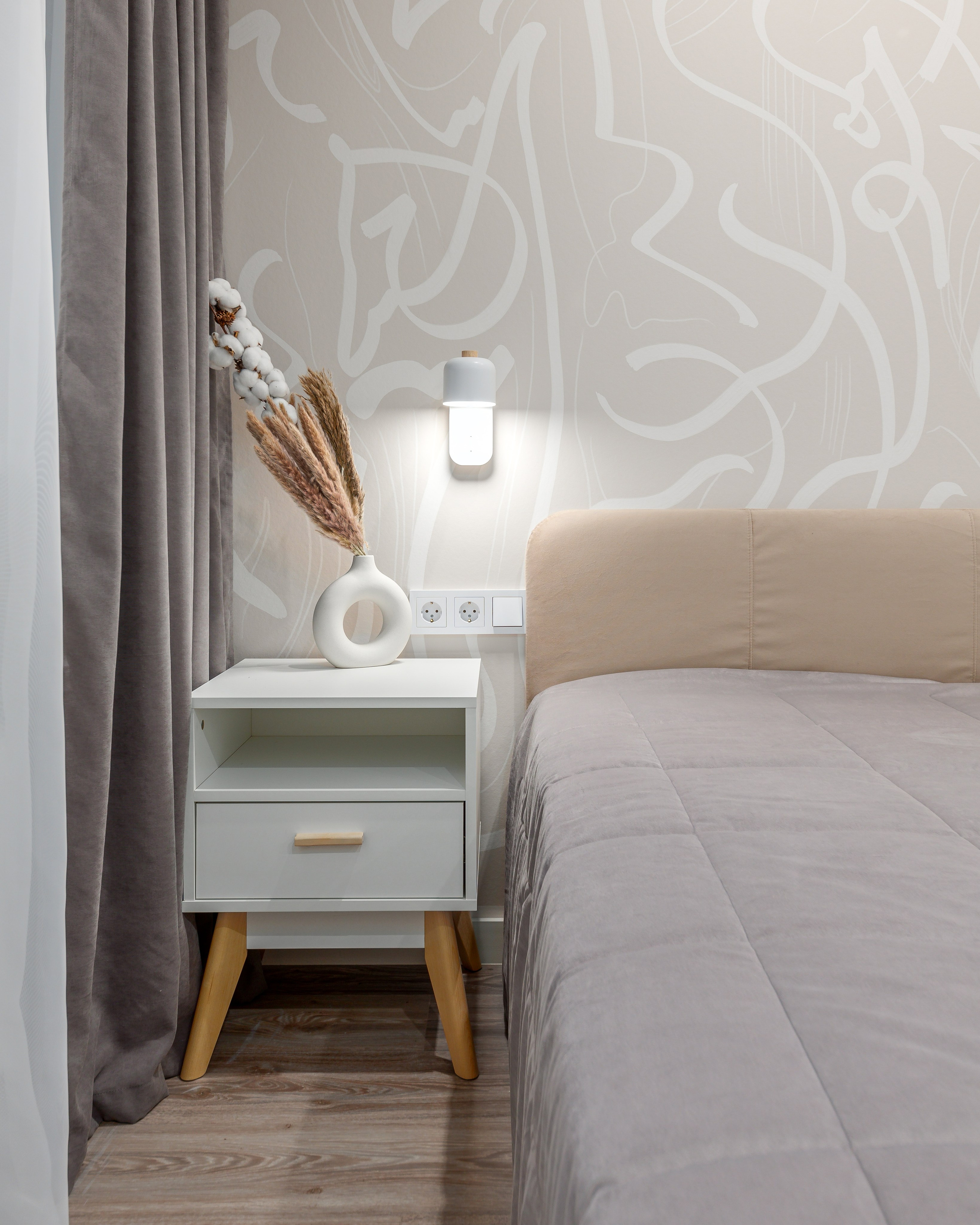 Однокомнатная квартира, Варшавская ул