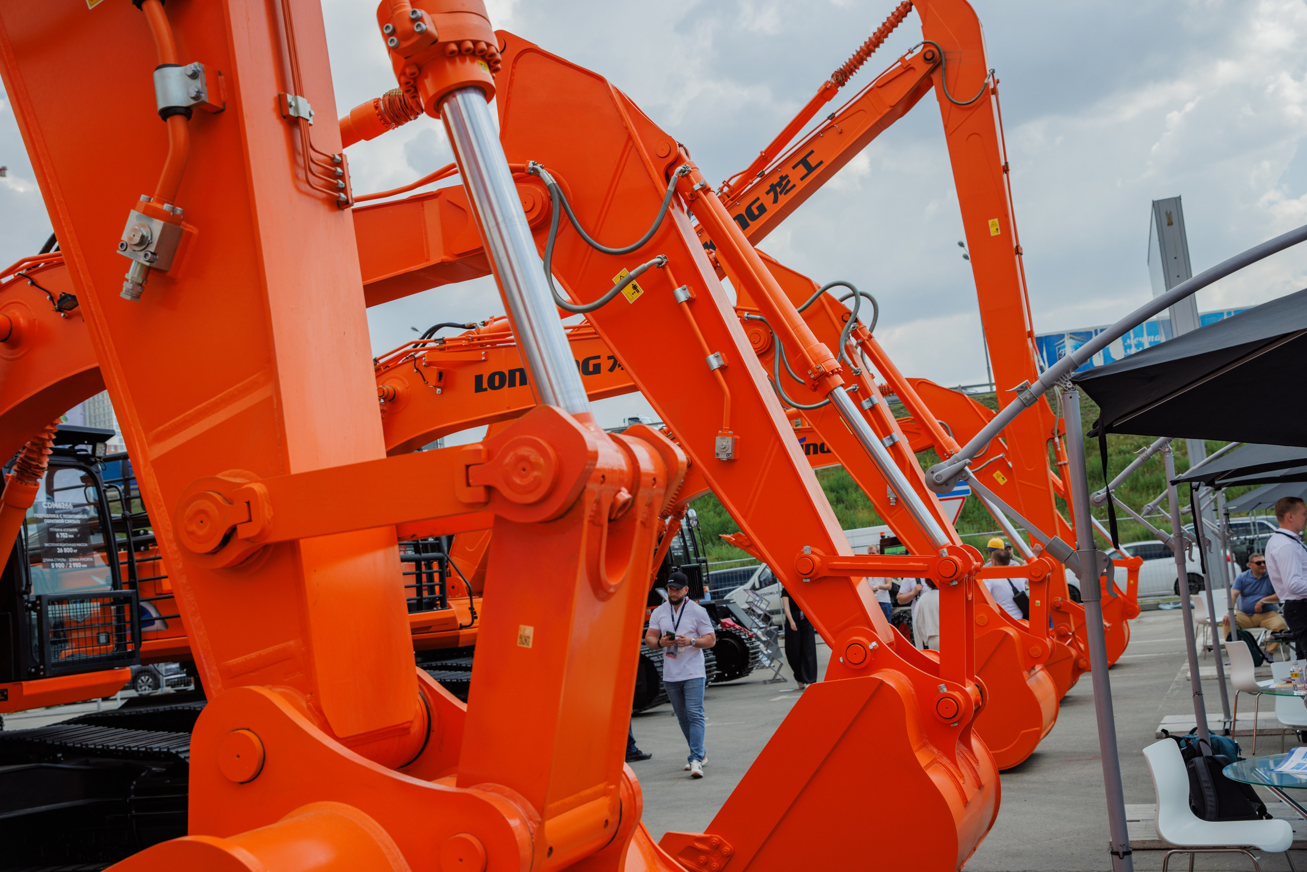 Выставка Спец. Техники. Фотограф Москва Шептаев Артём