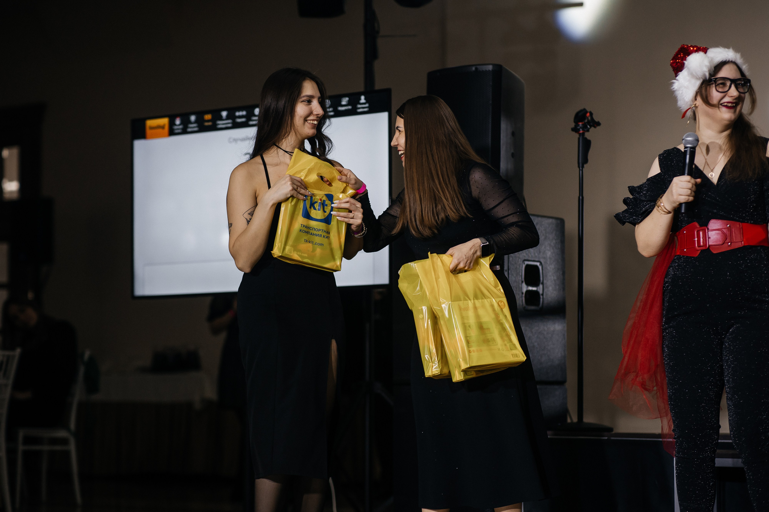 Транспортная компания КИТ 2024. Свадебный и портретный фотограф Алина Иванова. Екатеринбург-Москва