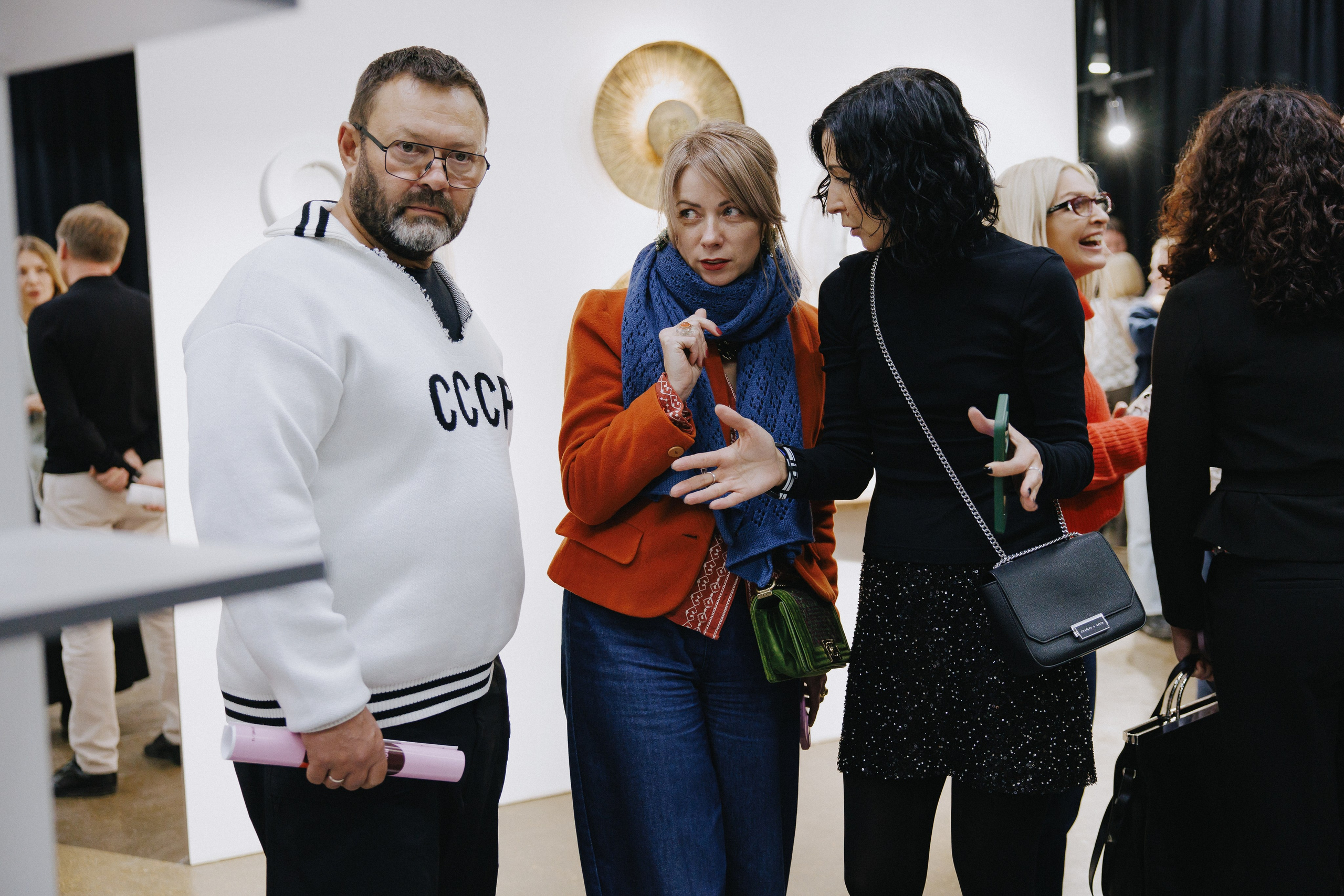 Выставка СТО ВЕЩЕЙ В ИНТЕРЬЕРЕ. Фотограф Иркутск Антипин Сергей