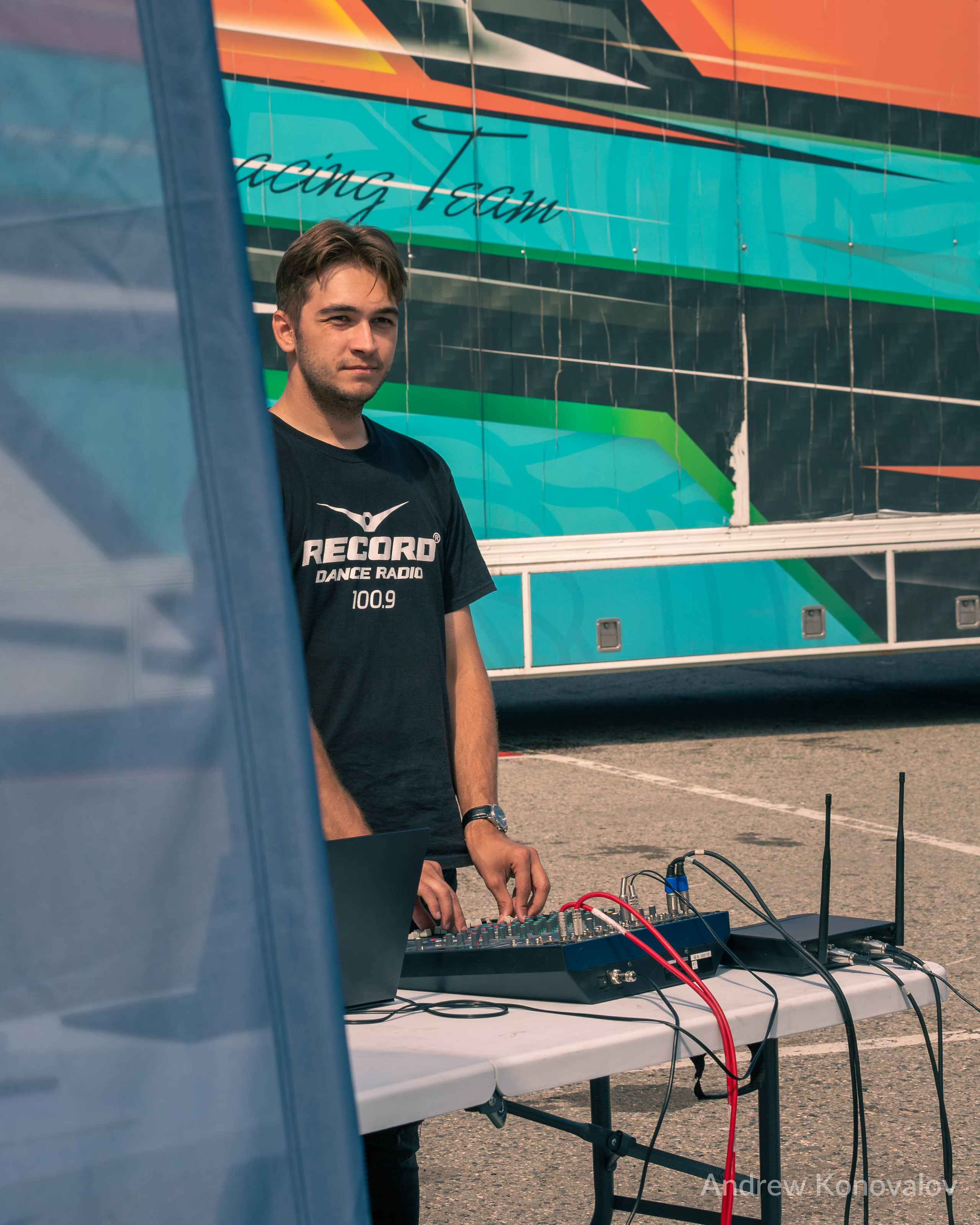 NotDaily — Летний сезон. Андрей Коновалов — фотограф автомобилей и автоспорта