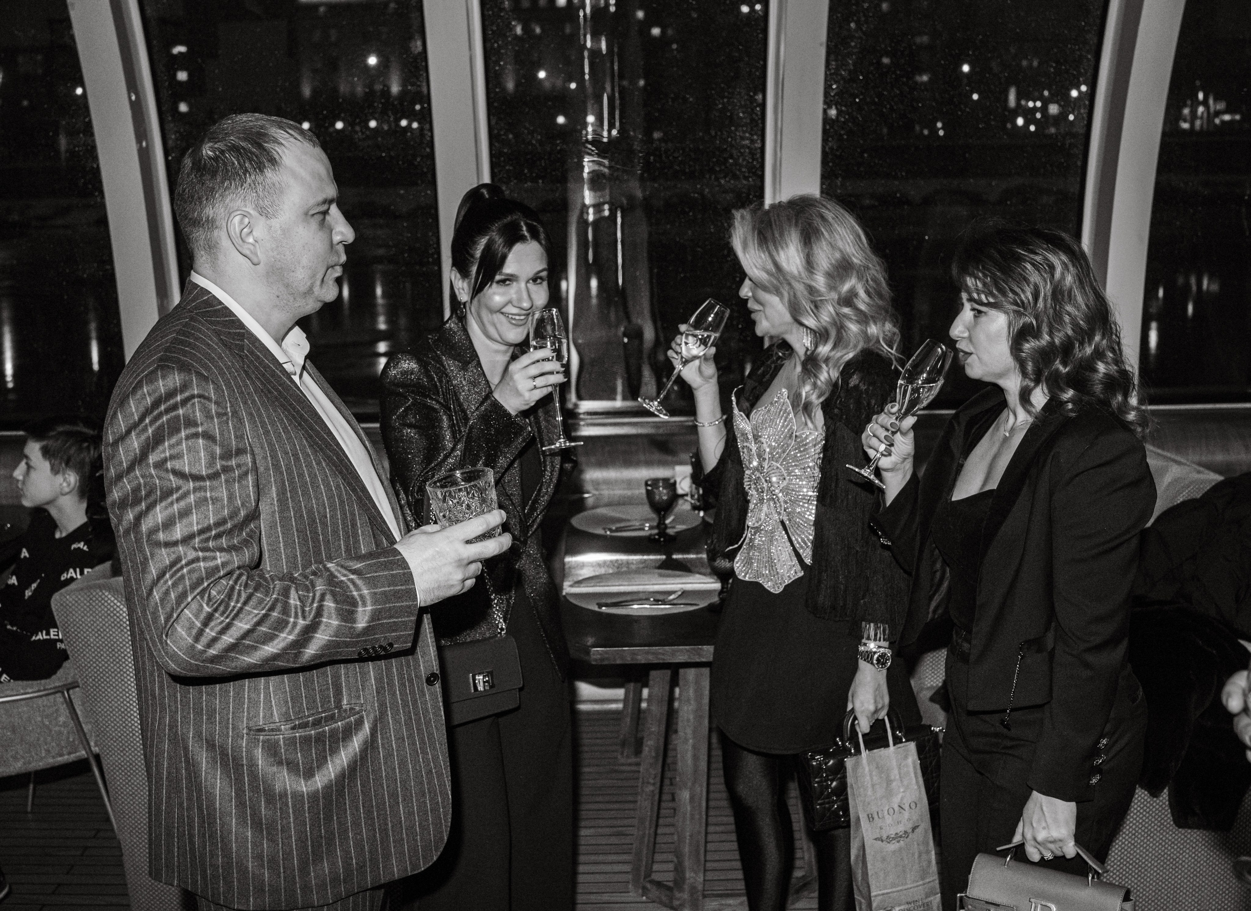 Корпоратив Erwin Река. Портретный и репортажный фотограф