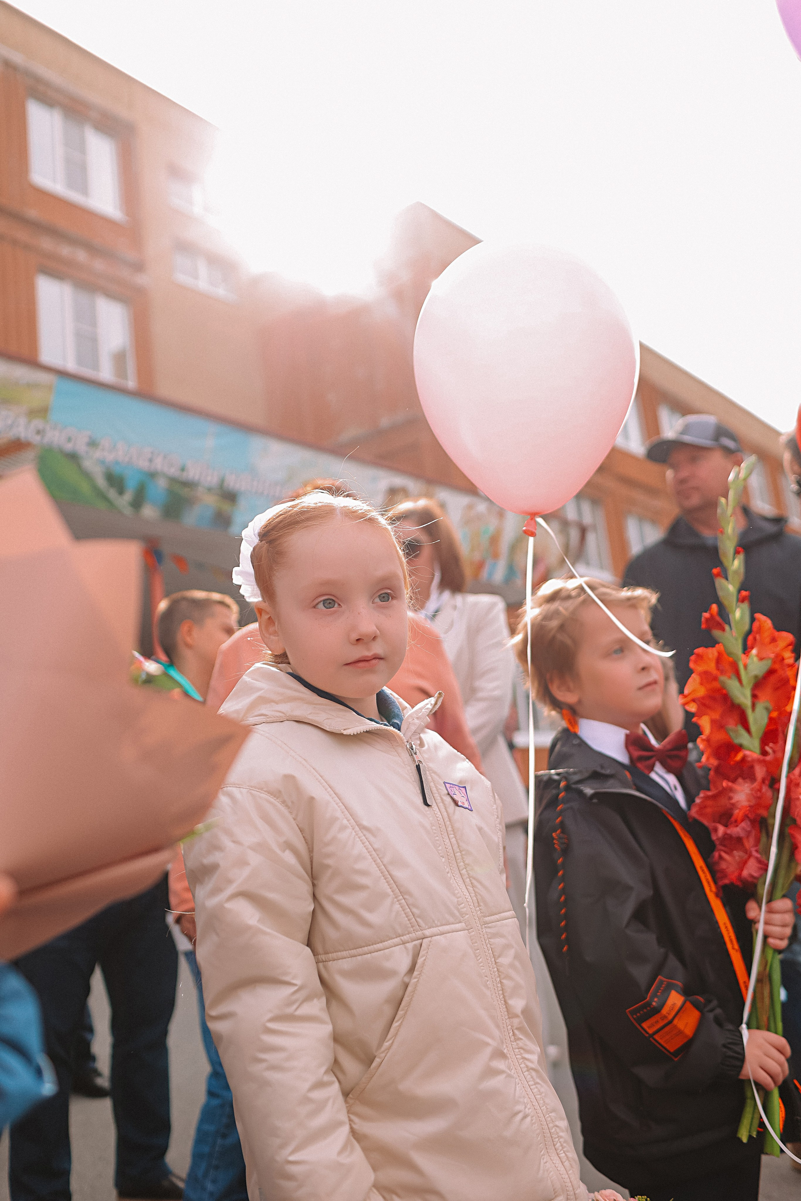1 сентября линейка+кл час+портреты. Семейный фотограф Тюмень, фотограф на роды Салмина Мария