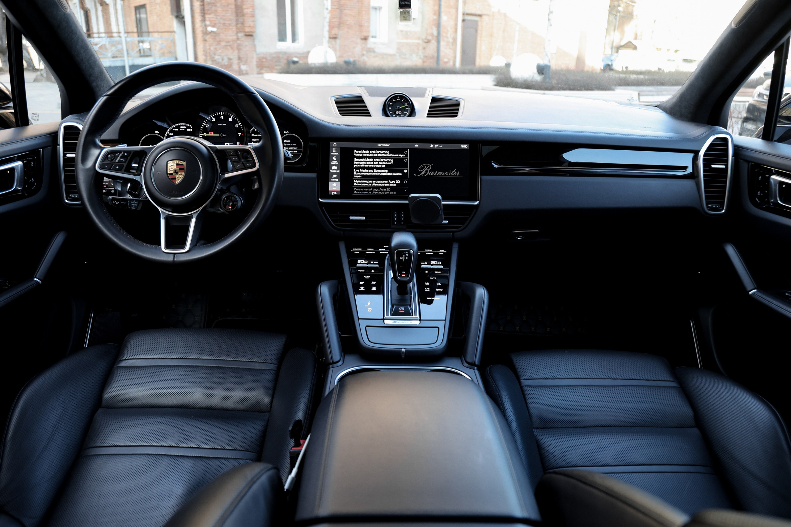 2020 Porsche Cayenne 3.0 AT. Mixturecaptures