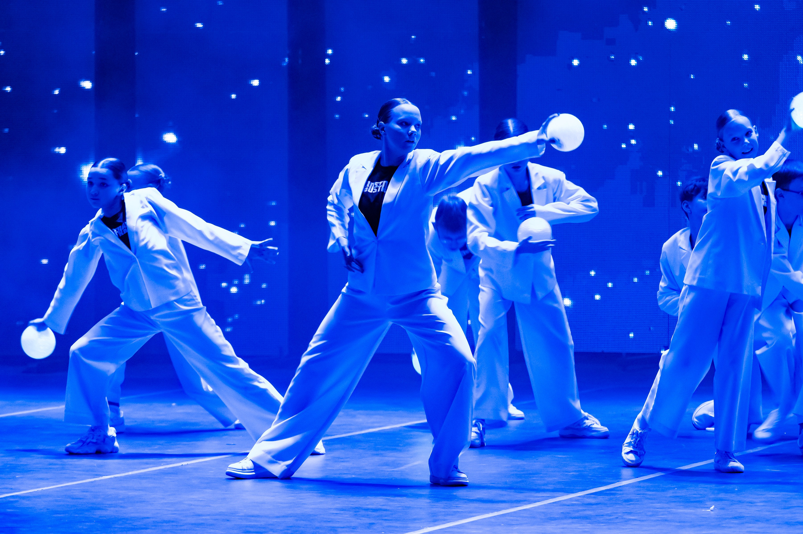 Концерт «Пространные танцы». Репортажный, семейный и детский фотограф в Пензе и Заречном Арина Ермилова. Картины барельеф на заказ