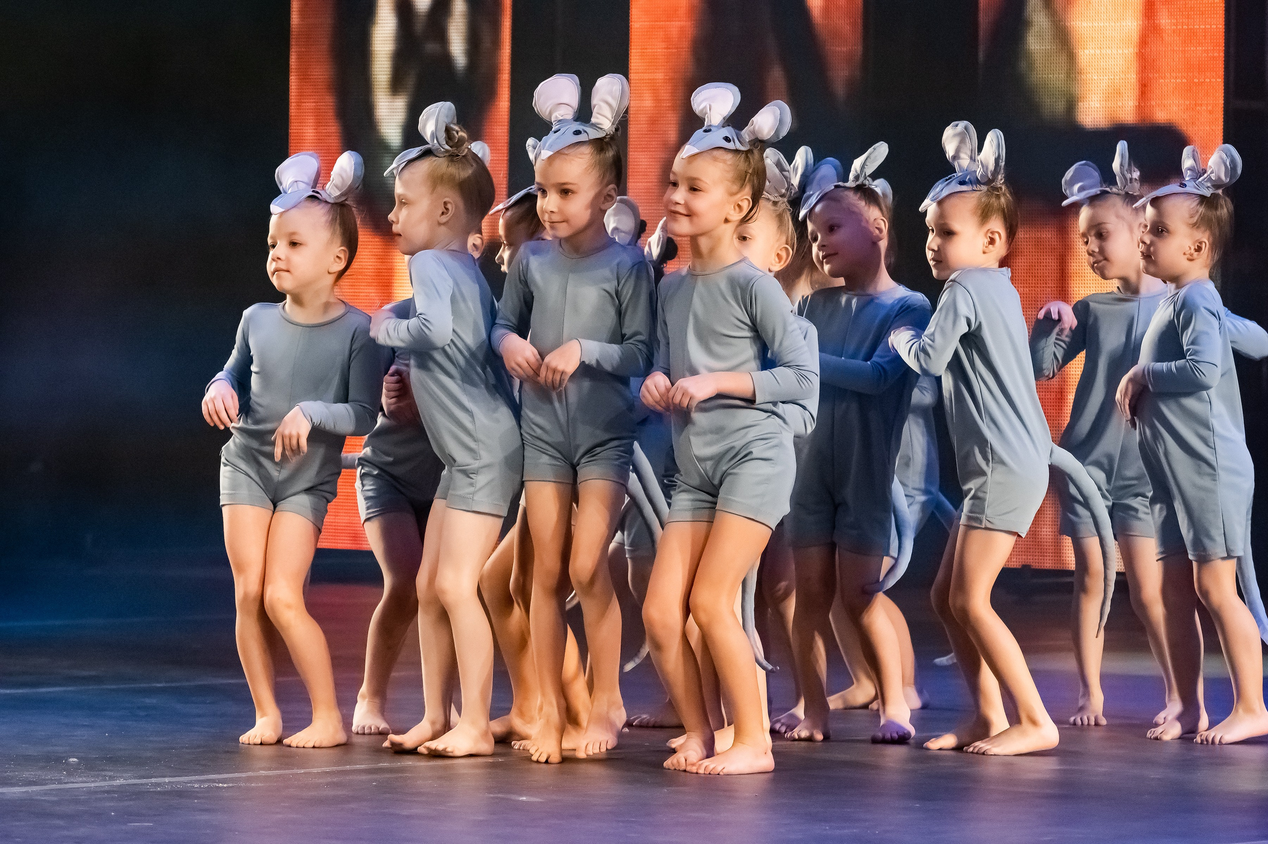 Концерт «Пространные танцы». Репортажный, семейный и детский фотограф в Пензе и Заречном Арина Ермилова. Картины барельеф на заказ