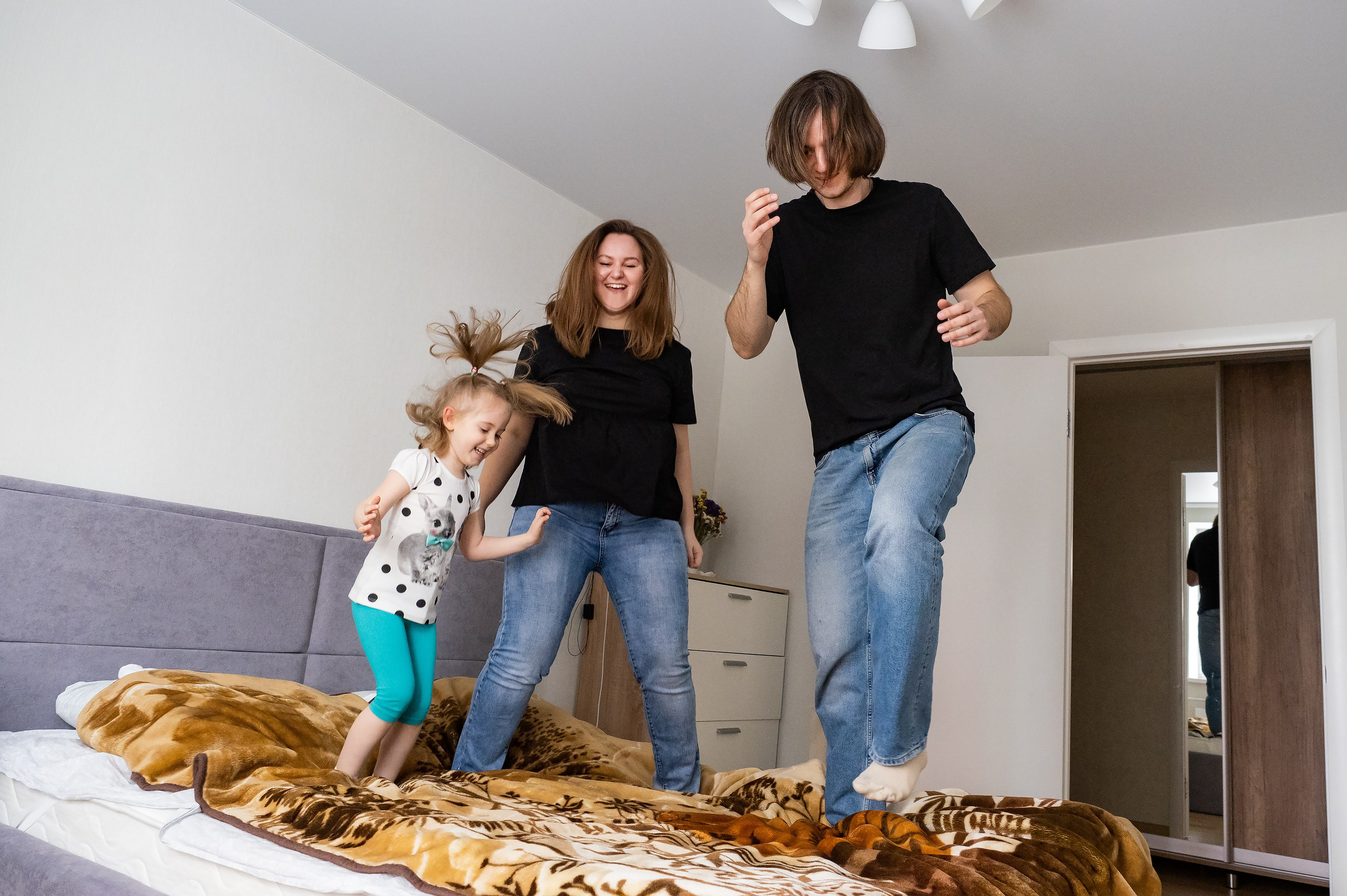 Саша, Лена, Варя. Репортажный, семейный и детский фотограф в Пензе и Заречном Арина Ермилова. Картины барельеф на заказ