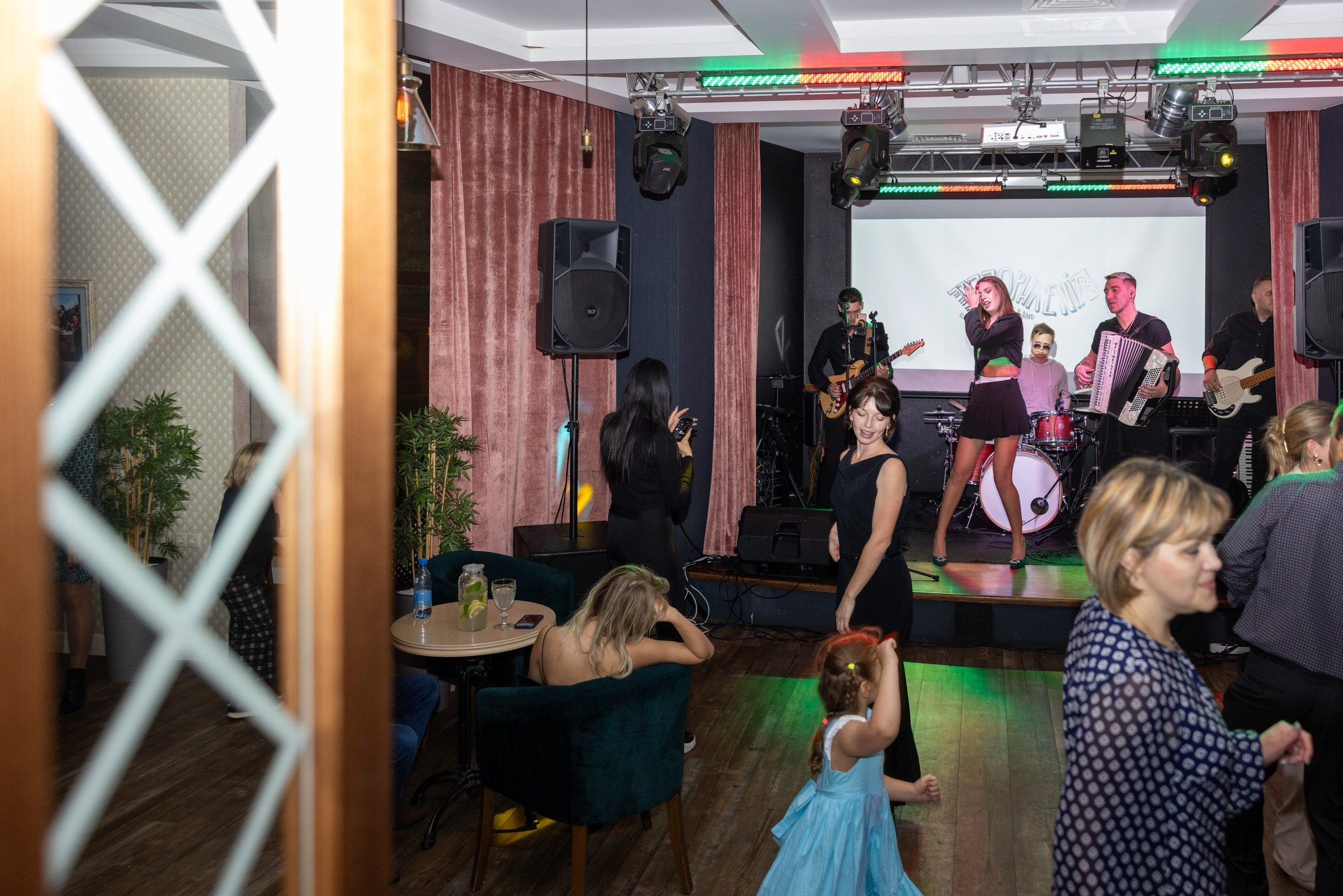 Юбилей в ресторане Тбилиси. Фотограф в Туле Крупский АнДРей. Фотостудия «КАДР71» в Туле