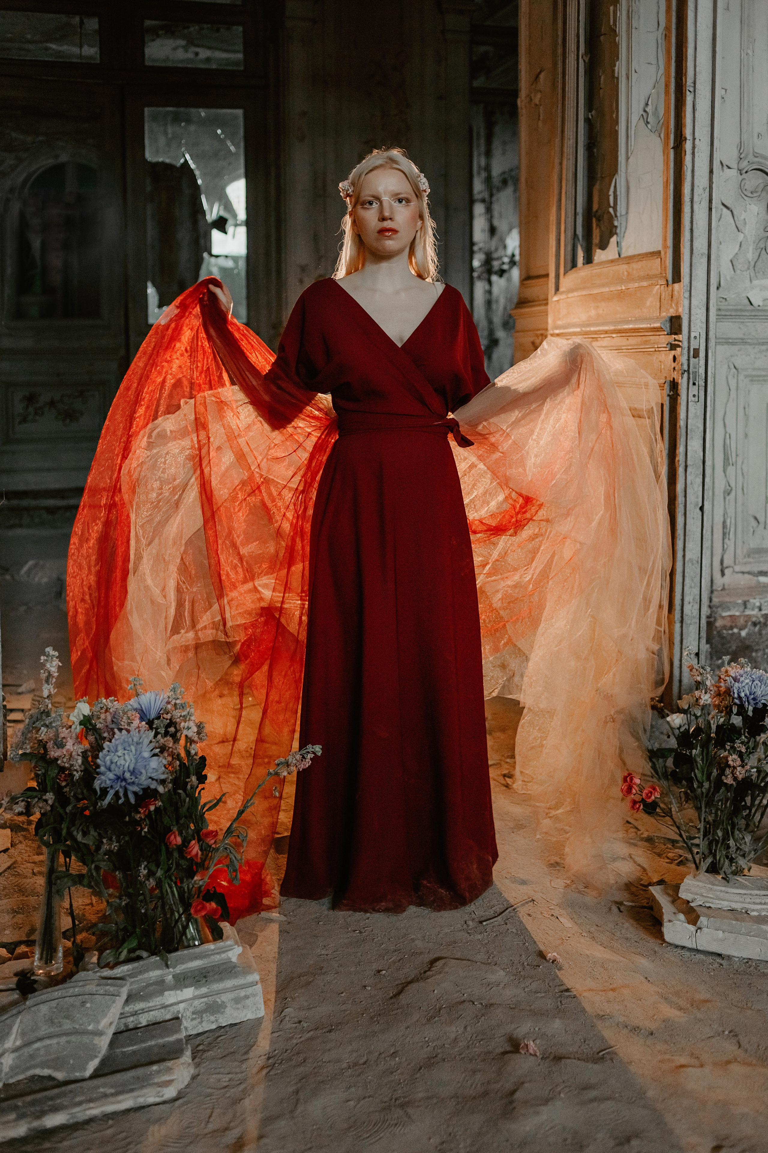 В заброшенной усадьбе. Фотограф в Санкт-Петербурге Вера Сивенкова