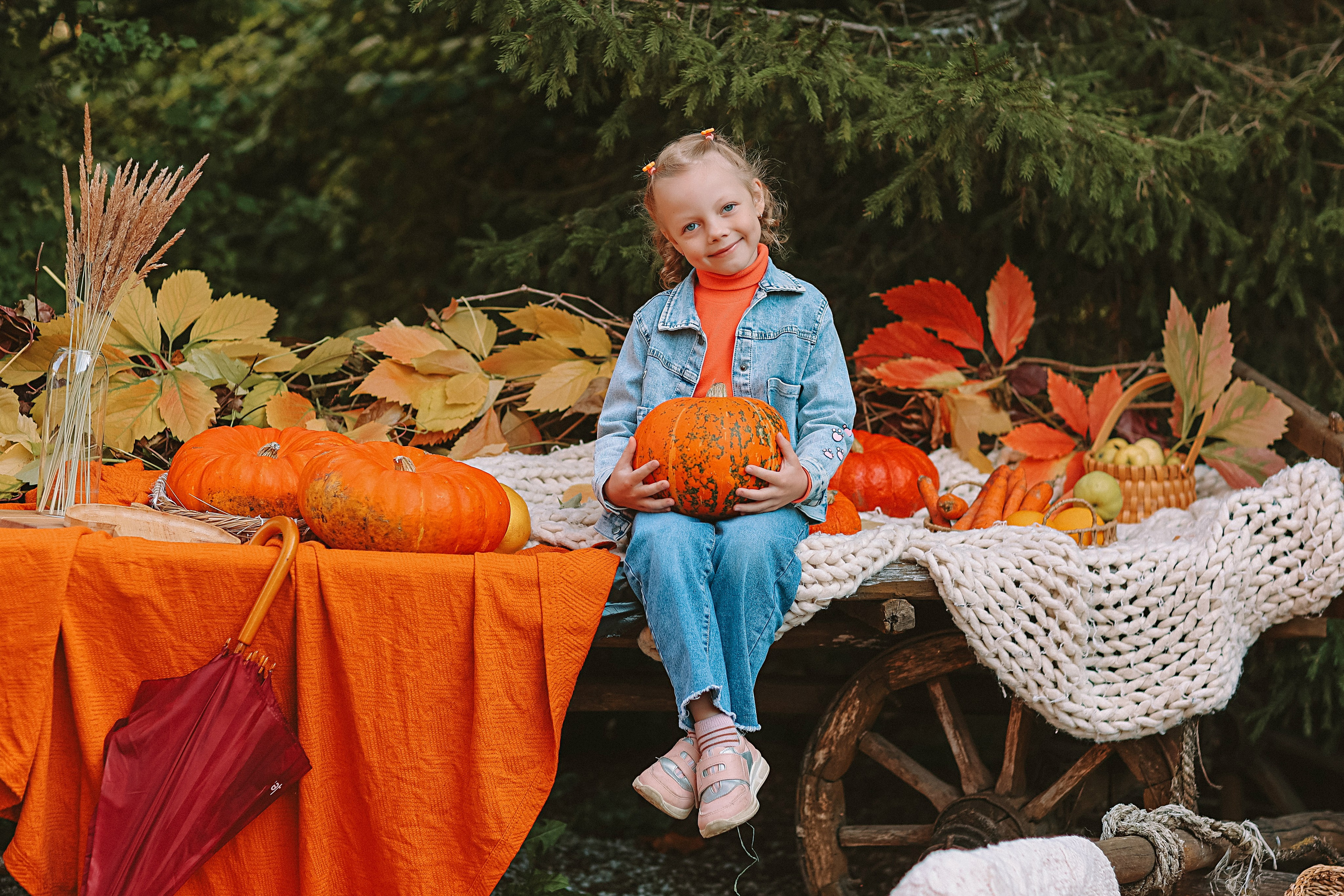 Тыквы. Семейный фотограф Тюмень, фотограф на роды Салмина Мария