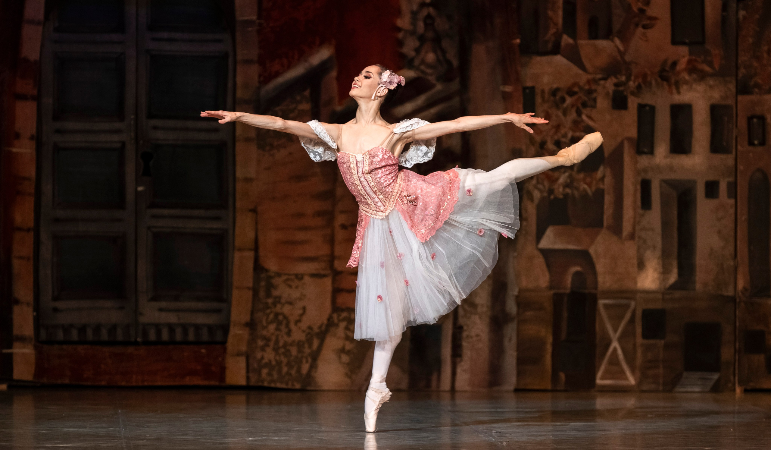 Коппелия. Балет Наталии Касаткиной и Владимира Василёва. Балетный фотограф Москва Майоров Николай