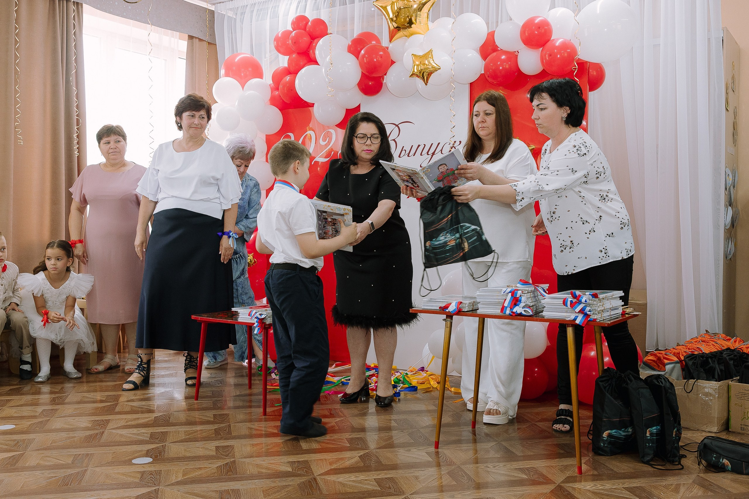 Выпускной в ДС 26. Выпускные альбомы Натальи Бутко: Новороссийск, Анапа, Геленджик