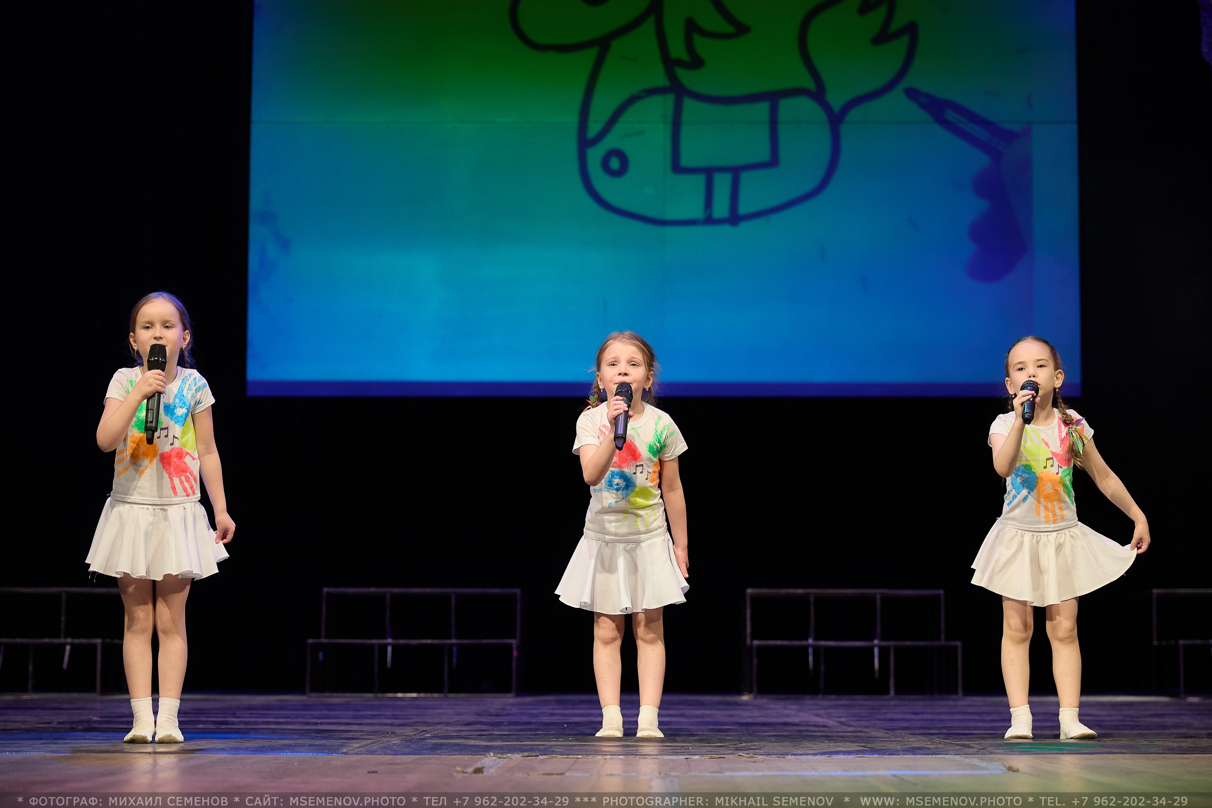 Концерт «Веселая семейка». Photographer for business Mikhail Semenov. Aqua photo studio, photo school