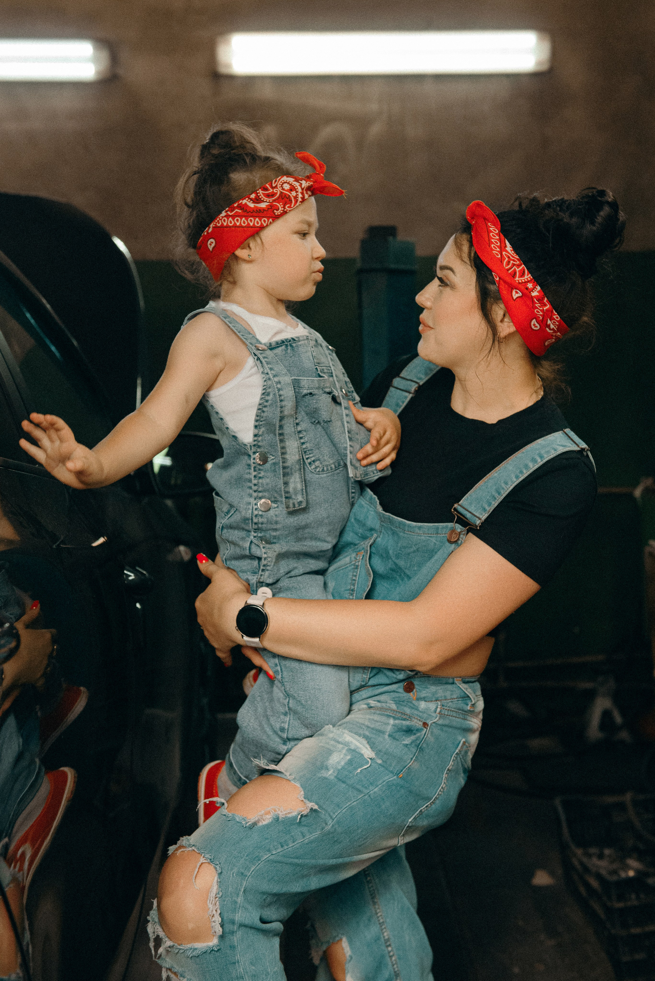 Гараж. Римма Гусакова. Выпускные фотокниги. Детские и семейные фотосессии