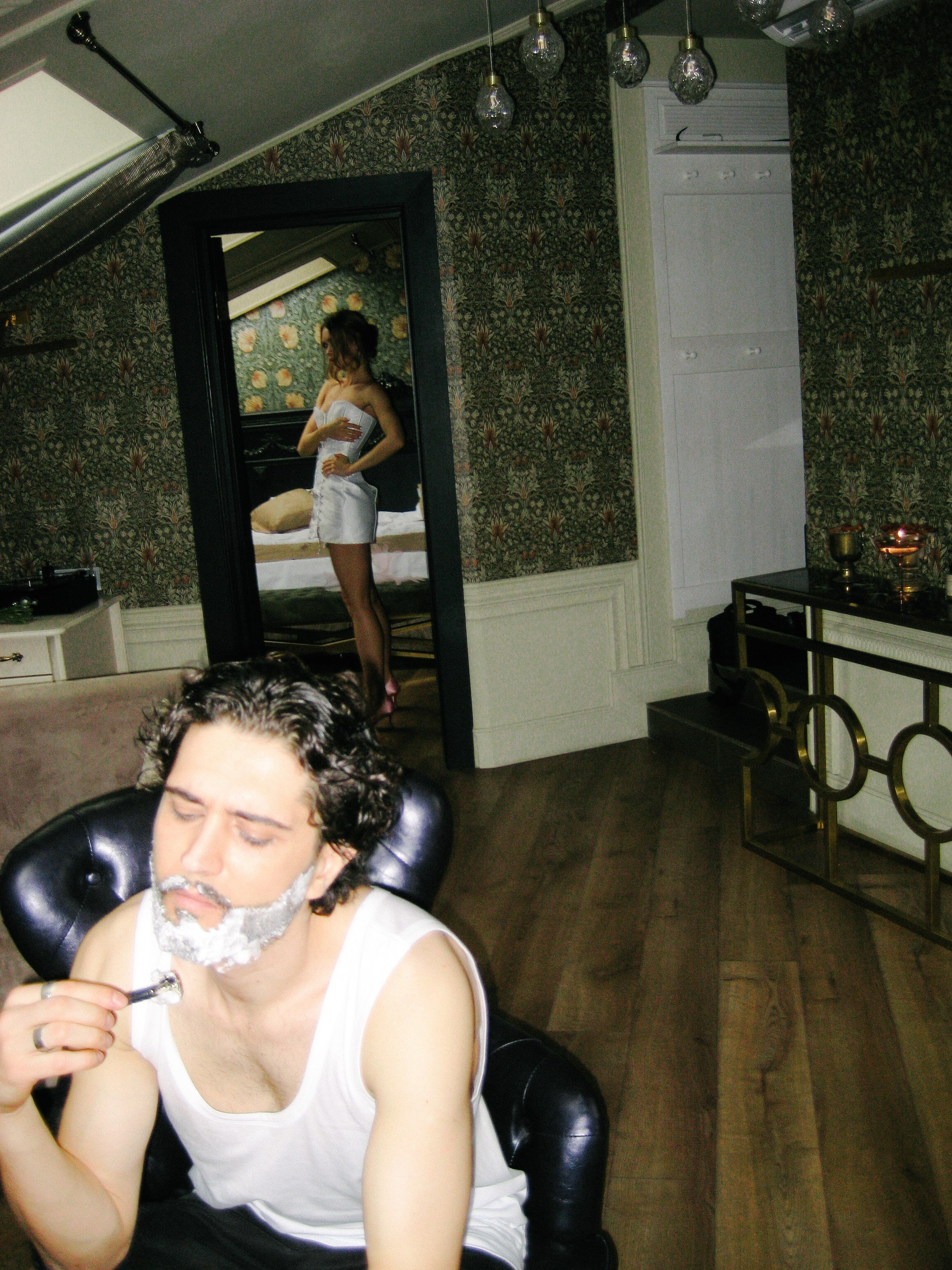 Свадебная фотосессия в бутик отеле Арбат 6, свадебный фотограф в Москве