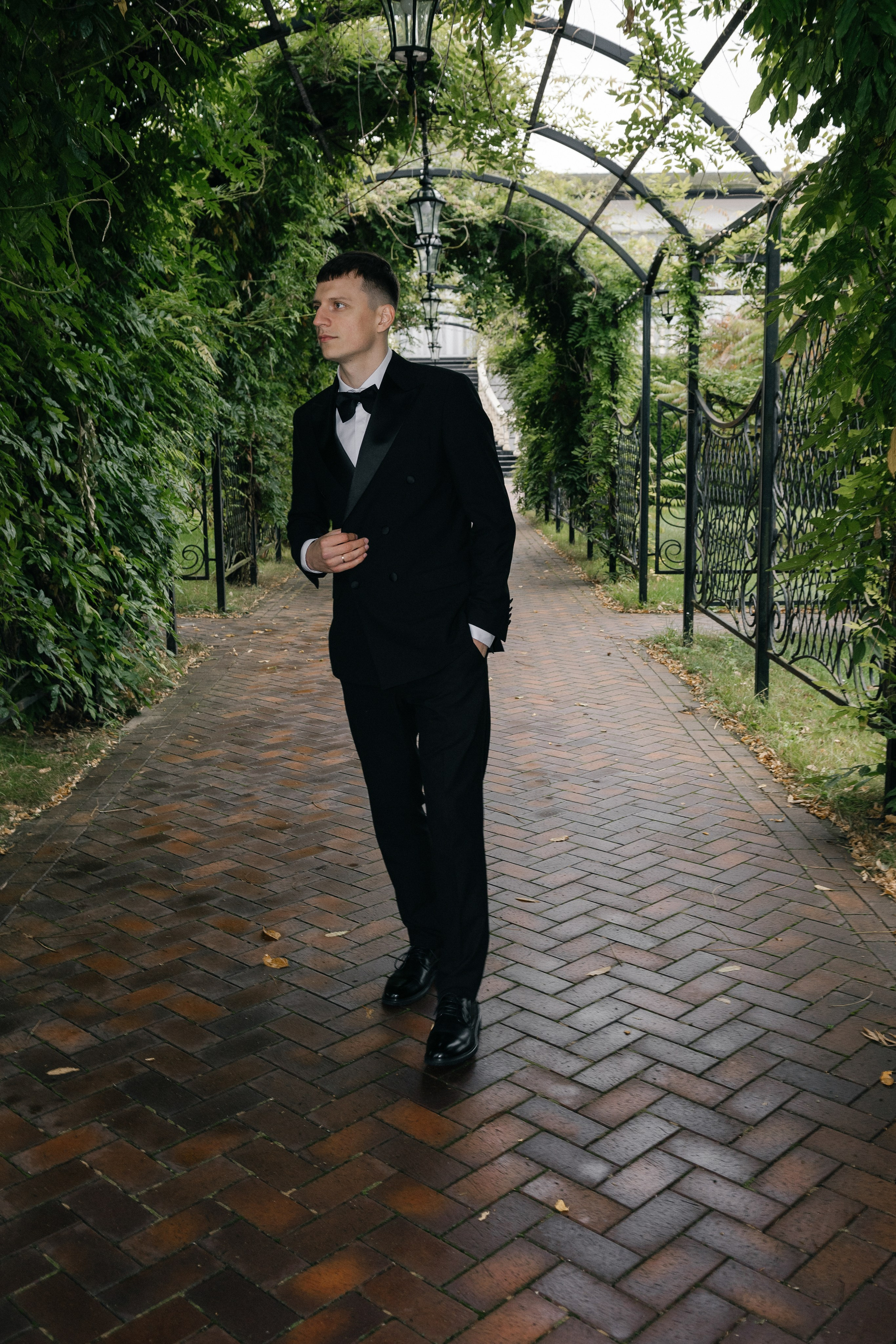 Wedding day in Martinique Bar. Wedding PHOTOGRAPHER Andrew Vnukov