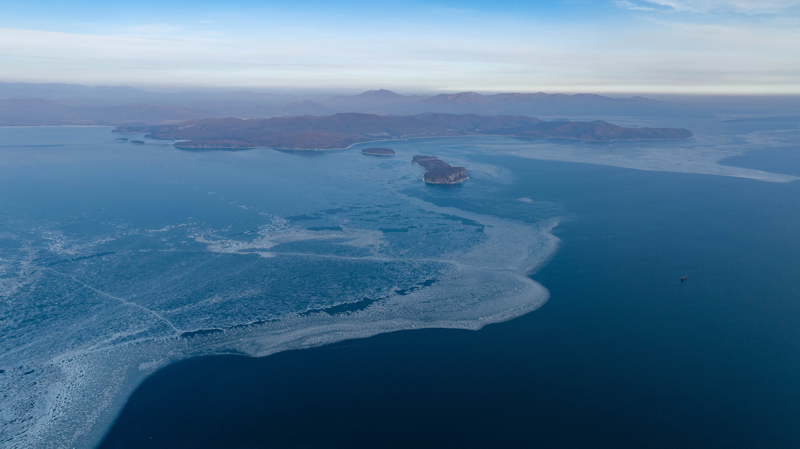 Мыс Брюса. Турист оптимист