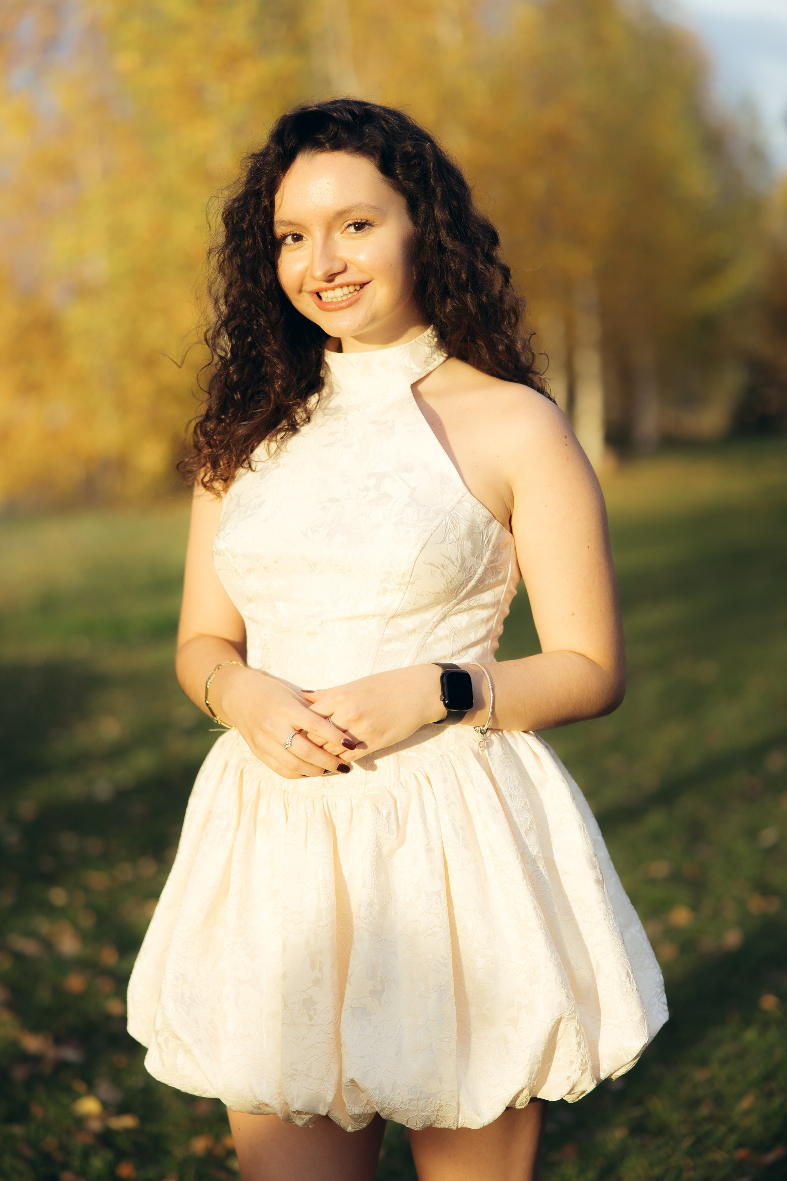 Таня и Тимур, утренние сборы в квартире и свадебный ужин. Фотограф любви в городе Казань