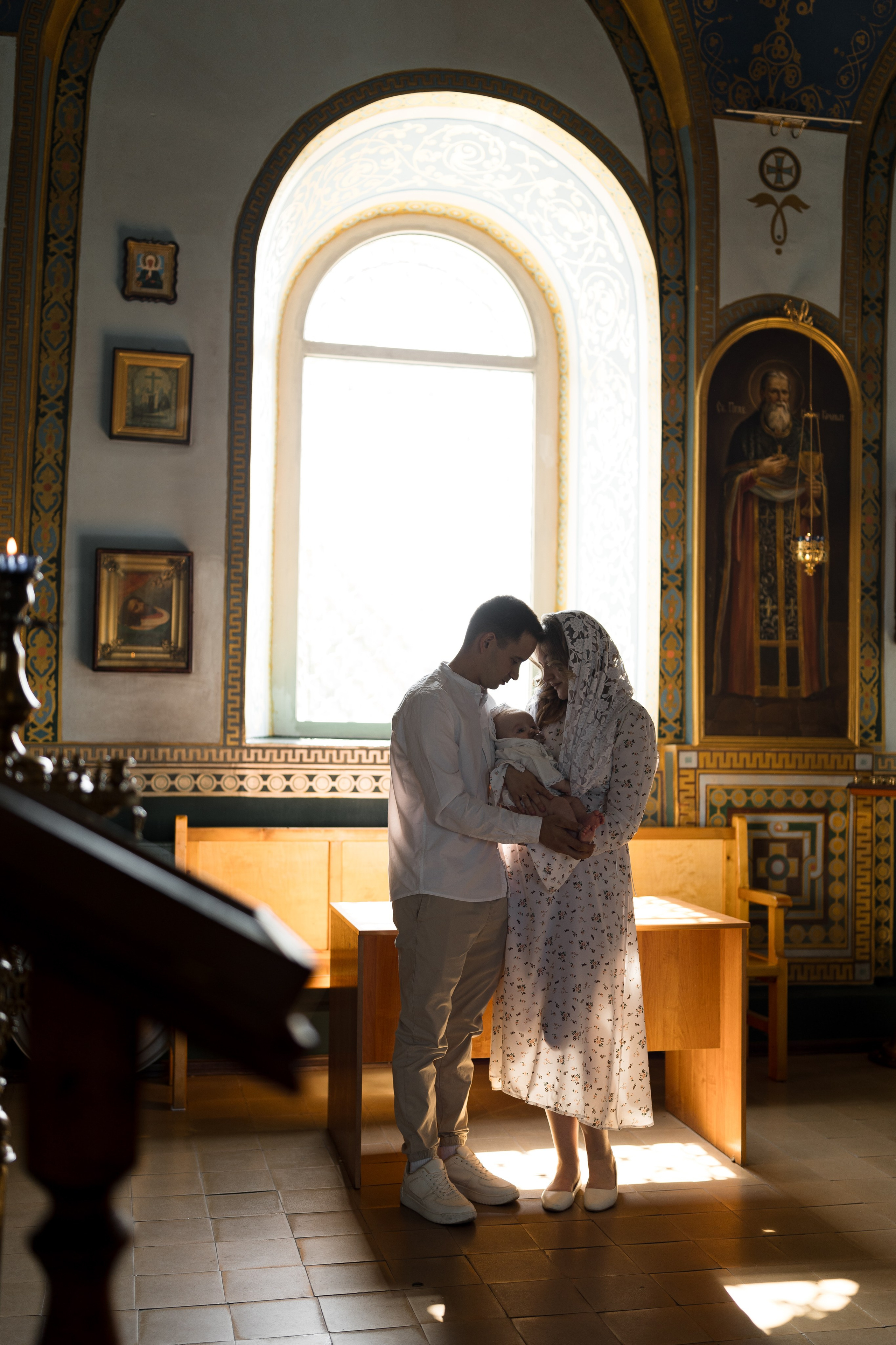Крещение Михаила в Николаевской церкви. Анастасия Безуглова- свадебный фотограф в Таганроге
