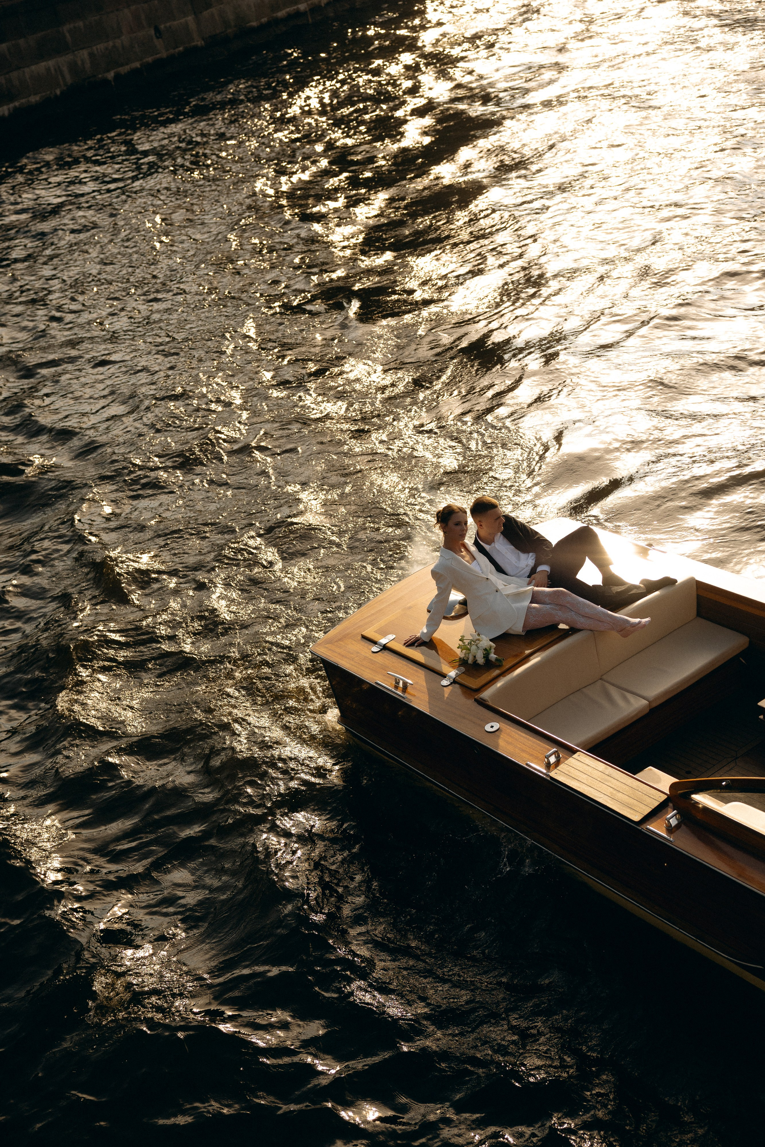 Только вдвоем под небом Петербурга. Свадебный фотограф Таня Караисаева