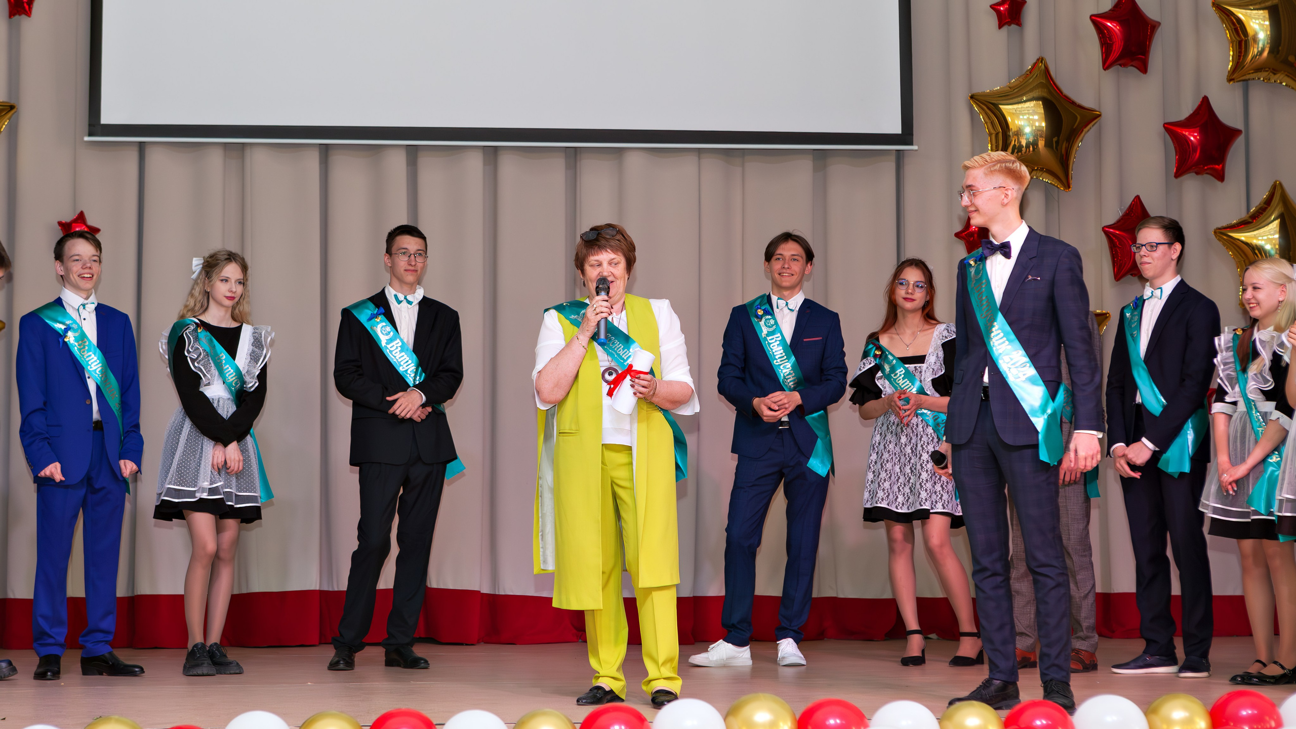 Гимназия № 7, г. Подольск, Последний звонок, 11 класс. Выпускные альбомы и школьный фотограф в Подольске, Троицке, Щербинке, Москве и Московской области